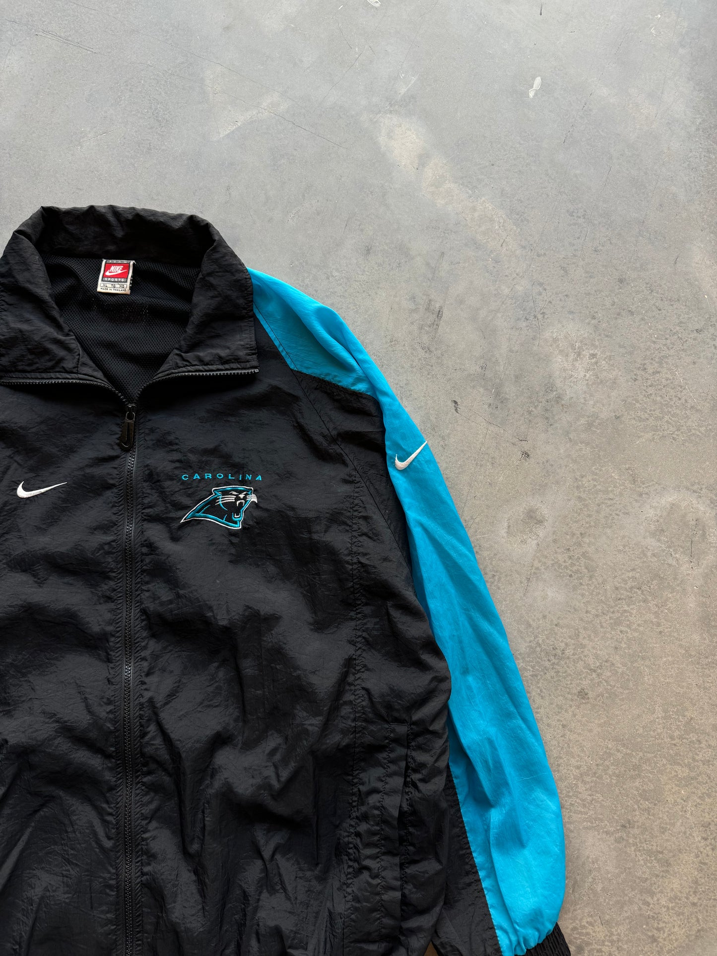 90’s Carolina Panthers Vintage Nike Team Sports NFL Pro Line Windbreaker Jacket (XL)