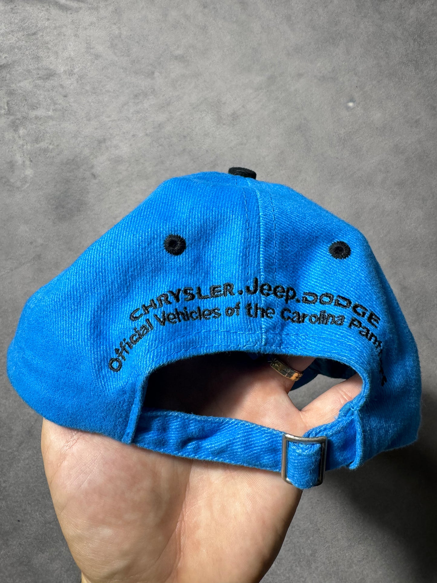 $20 STEAL (OSFA) DISCOUNT AT CHECKOUT