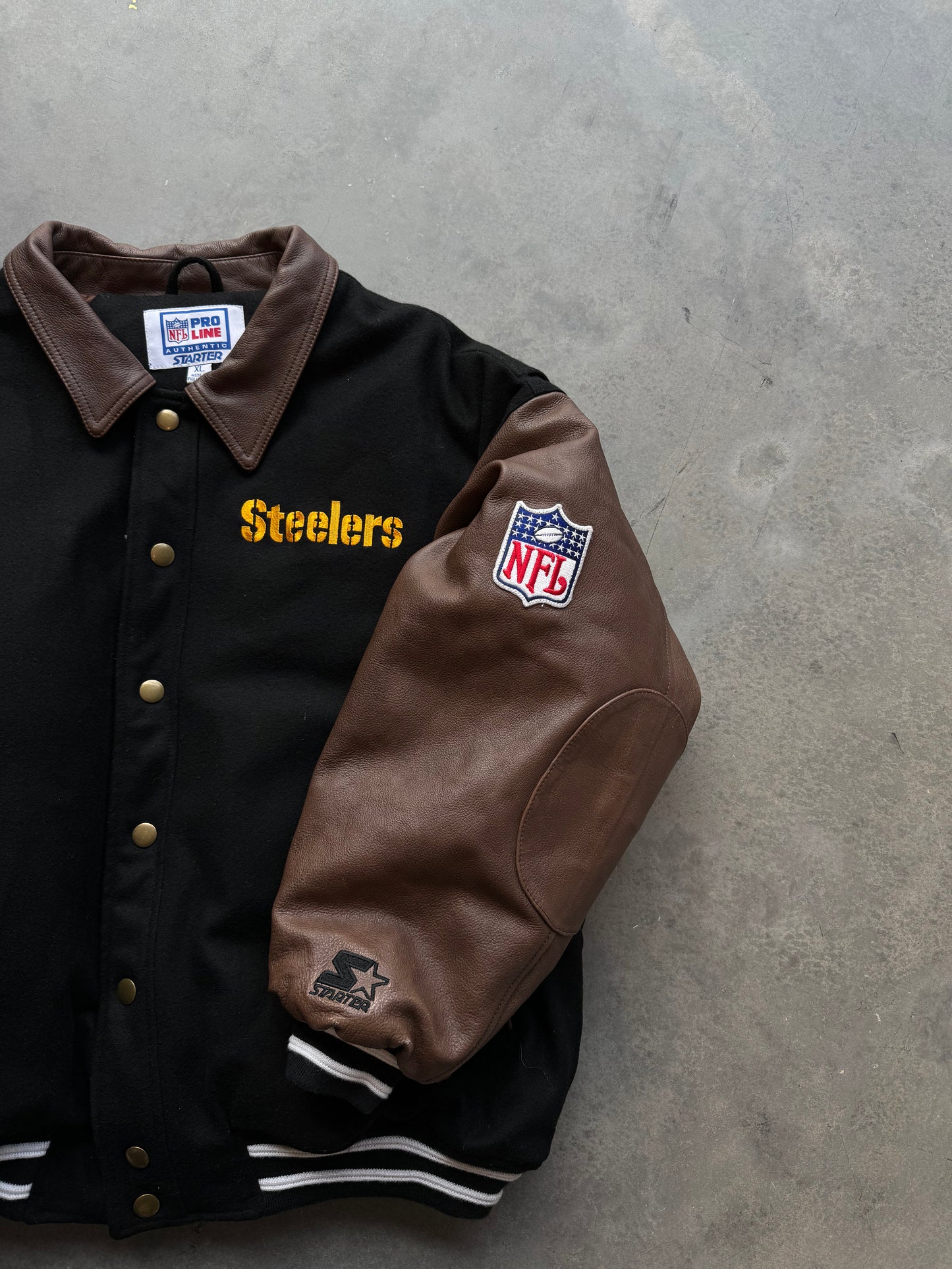 90’s Pittsburgh Steelers Vintage Starter Ultra Heavyweight NFL Varsity Jacket (XL)