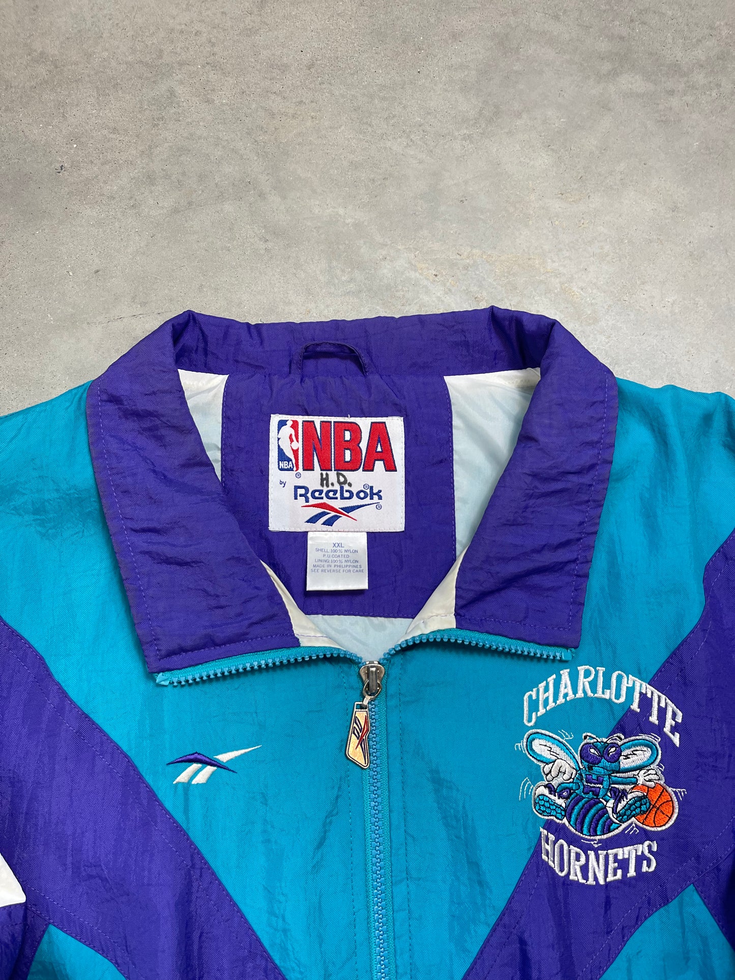 90’s Charlotte Hornets Vintage Reebok NBA Windbreaker Jacket (XXL)