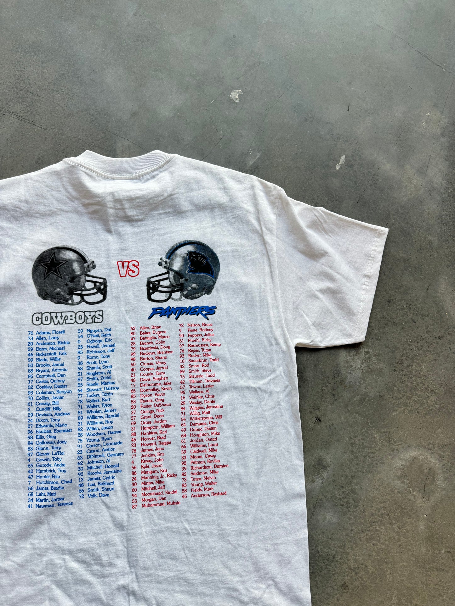 2004 Carolina Panthers vs. Dallas Cowboys Vintage NFL Wild Card Playoffs Roster Match Up Tee - Deadstock (Large)