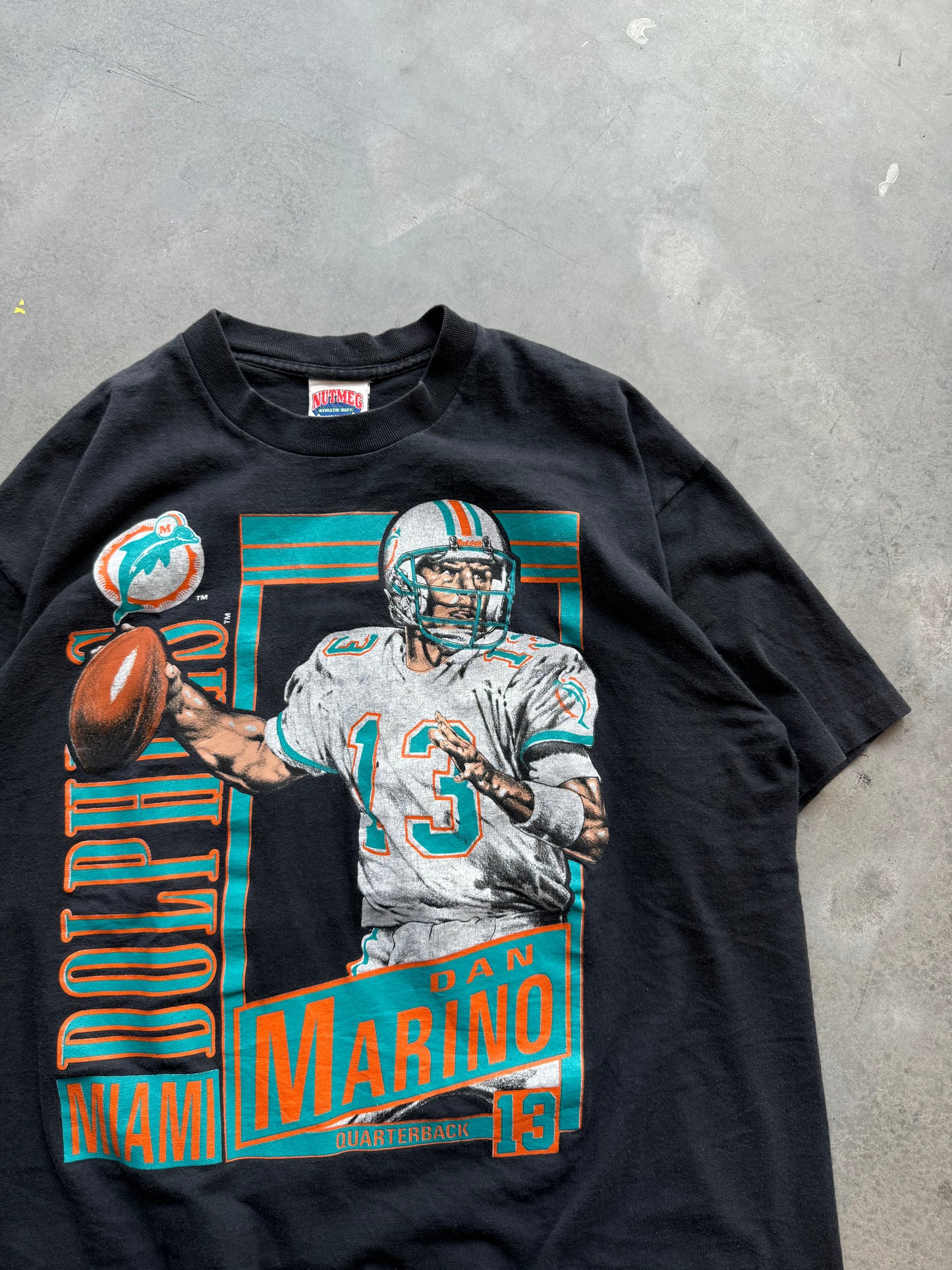 90’s Miami Dolphins Dan Marino Vintage Nutmeg Mills Player Card NFL Tee (XL)