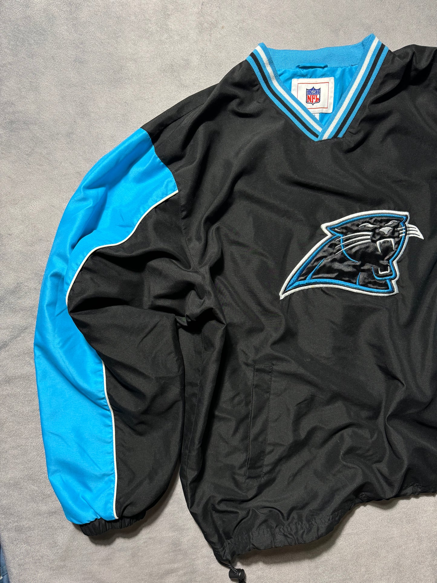 00’s Carolina Panthers Vintage Colorblocked Embroidered Big Logo NFL Pullover Jacket (Large)