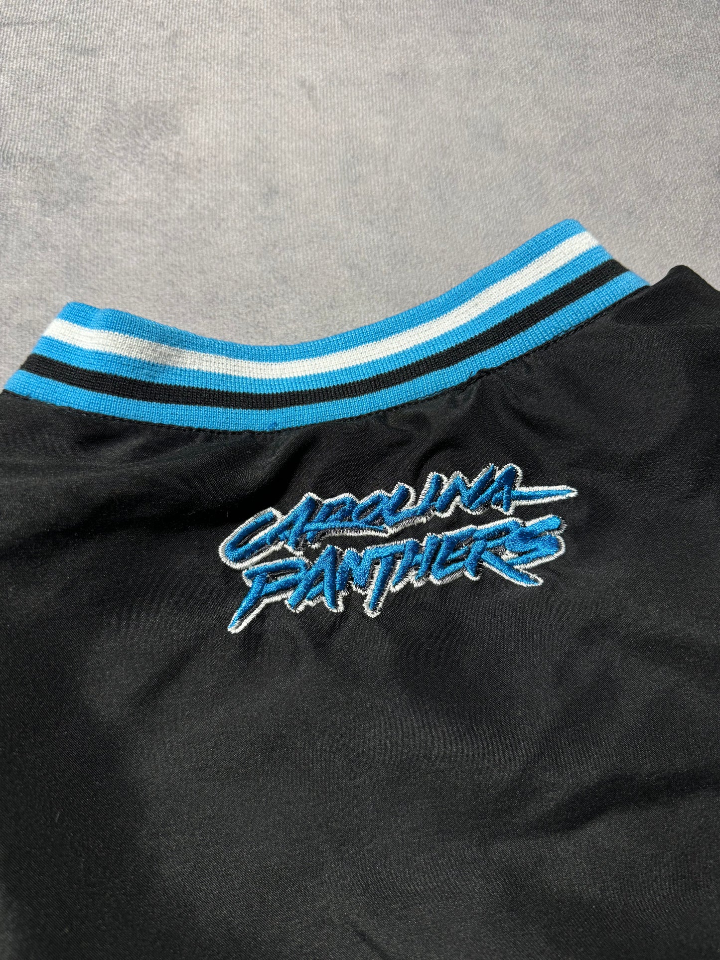 00’s Carolina Panthers Vintage Colorblocked Embroidered Big Logo NFL Pullover Jacket (Large)