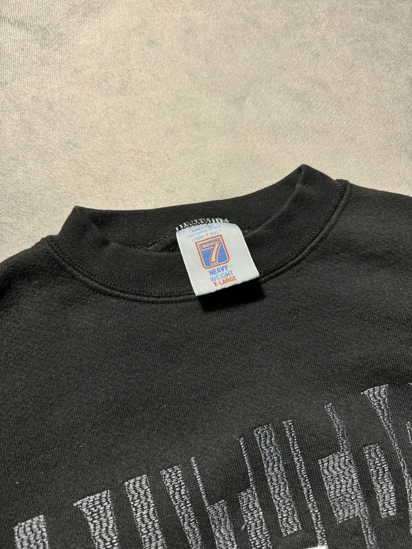 90’s Carolina Panthers Vintage Black Logo 7 Embroidered NFL Crewneck (XL)