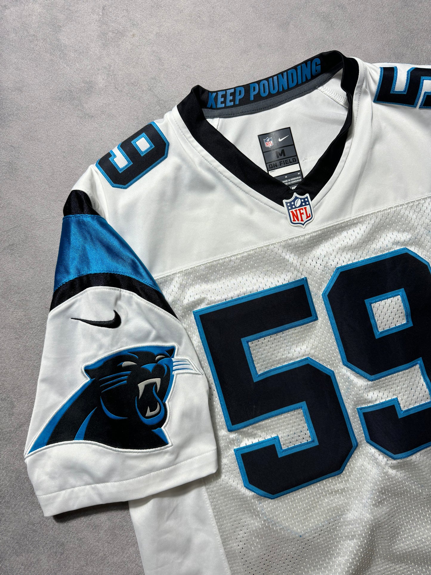 2015 Carolina Panthers Luke Kuechly Nike White Vapor Limited Stitched On Field NFL Jersey (Medium)