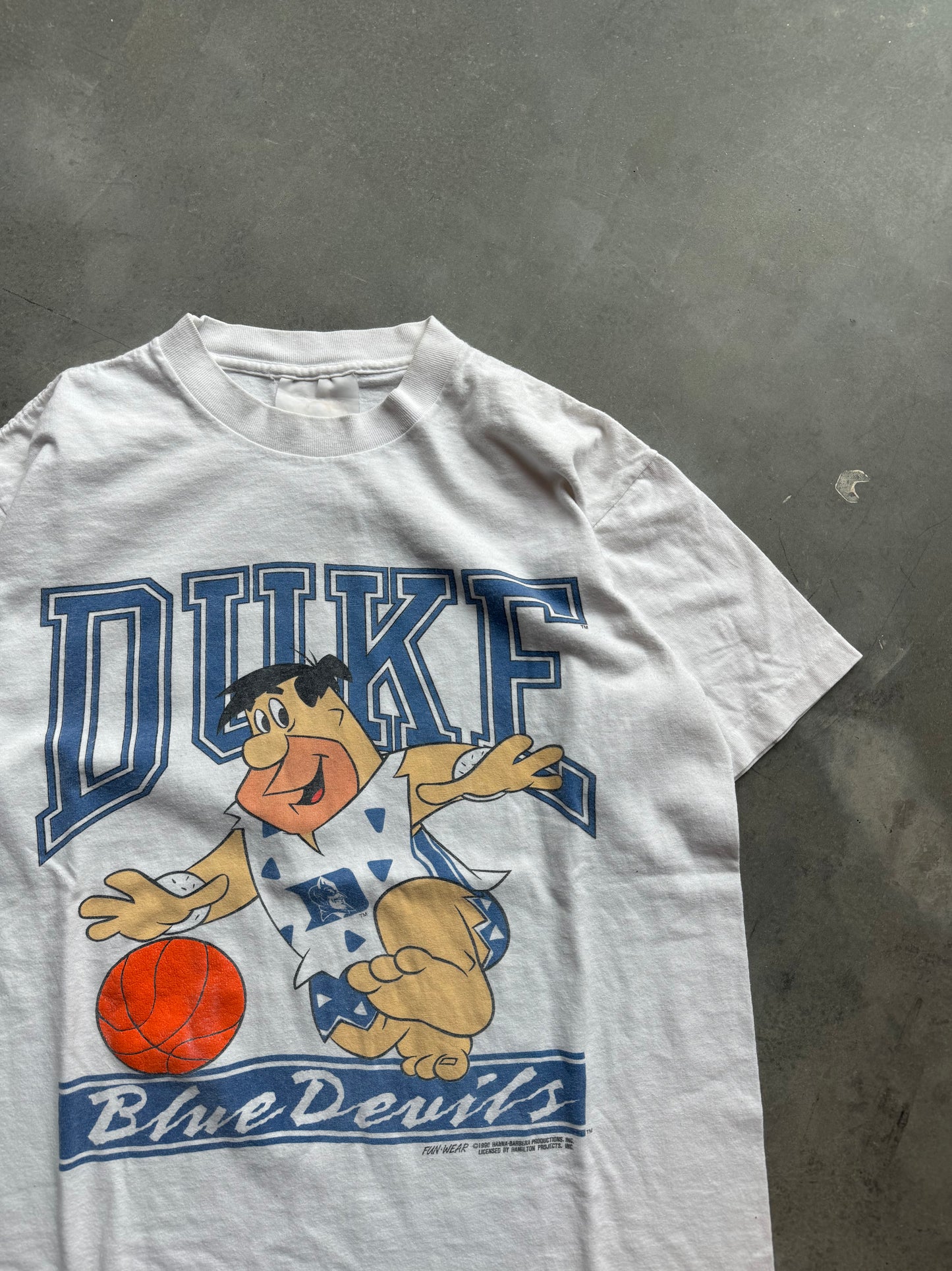 1990 Duke Blue Devils x Fred Flintstone Vintage College Basketball Tee (Medium)