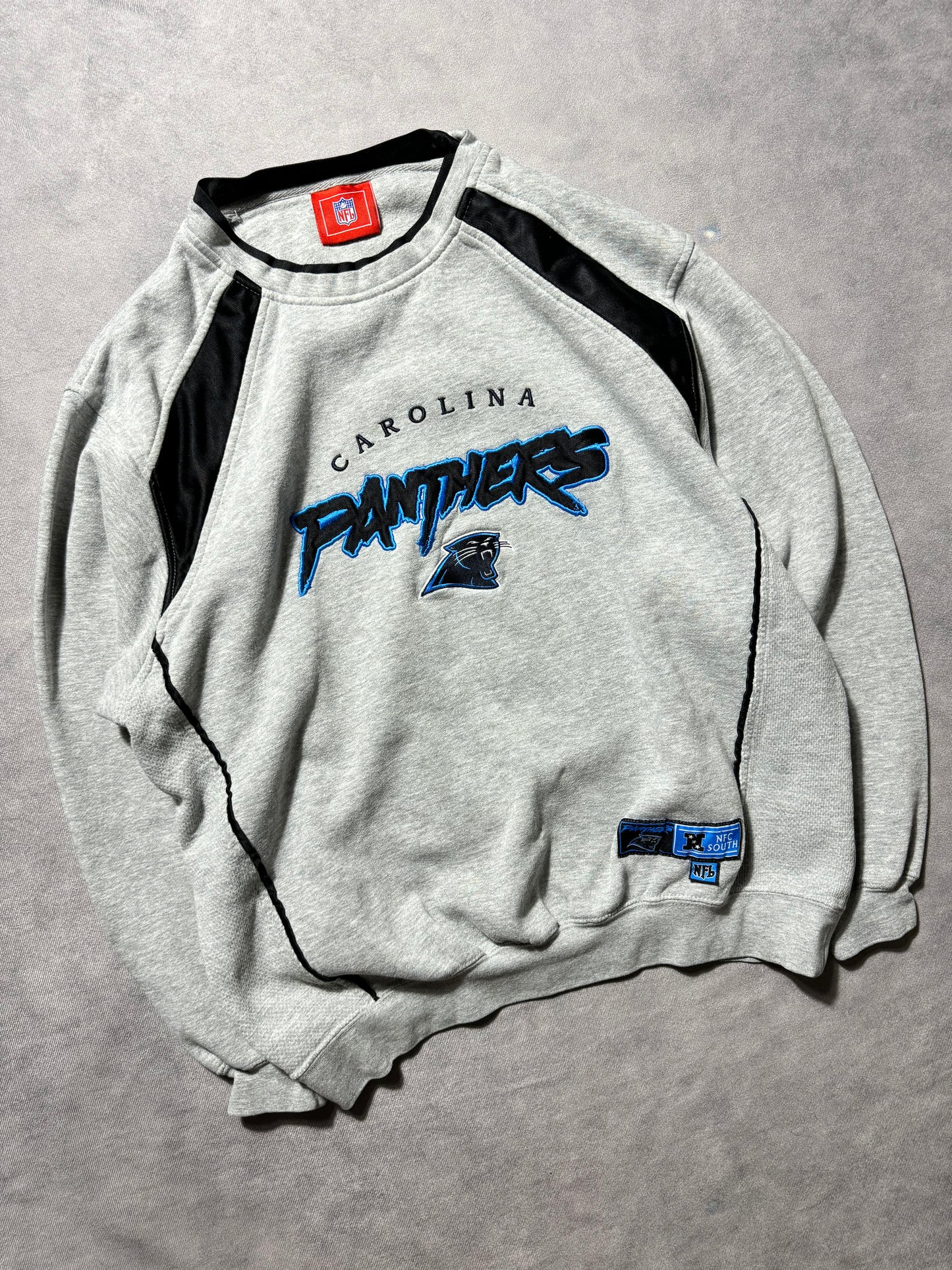 00’s Carolina Panthers Vintage Grey Embroidered Cat Scratch Font Heavyweight NFL Crewneck (Medium)