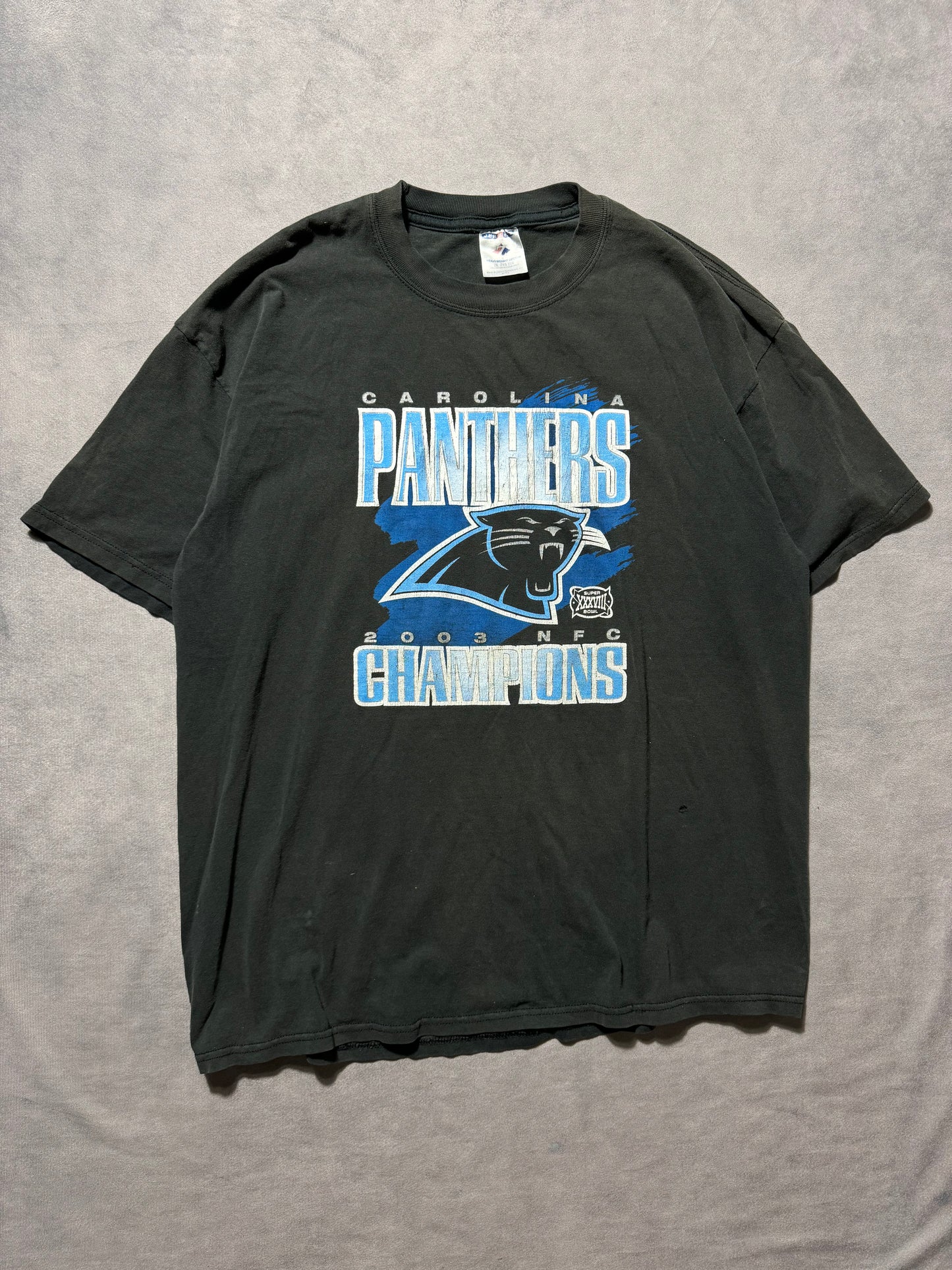 2003 Carolina Panthers Vintage Faded Black Distressed NFC Champions Super Bowl XXXVIII Tee (XXL)