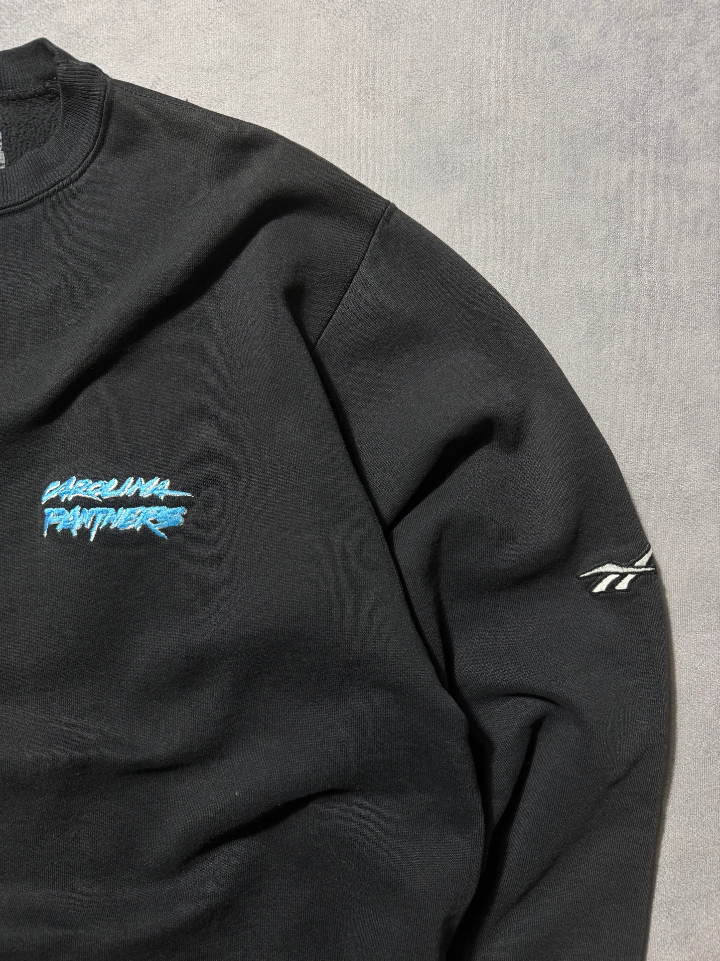 1995 Carolina Panthers Vintage Black Reebok Cat Scratch Font Heavyweight Spellout NFL Crewneck (XL)