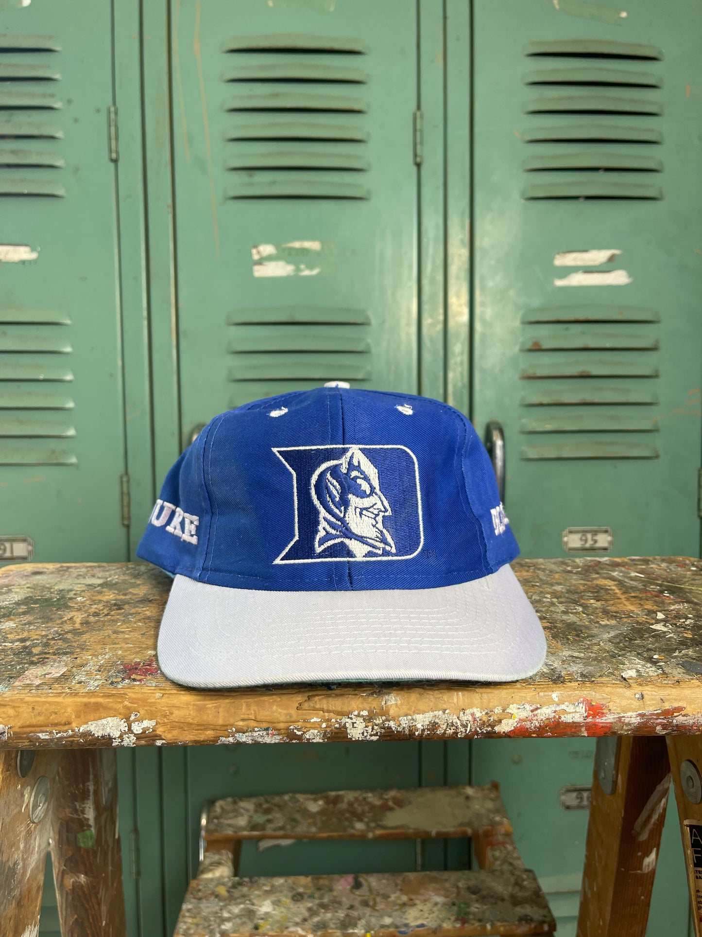 90’s Duke Blue Devils Vintage Spellout College Basketball Snapback Hat (OSFA)