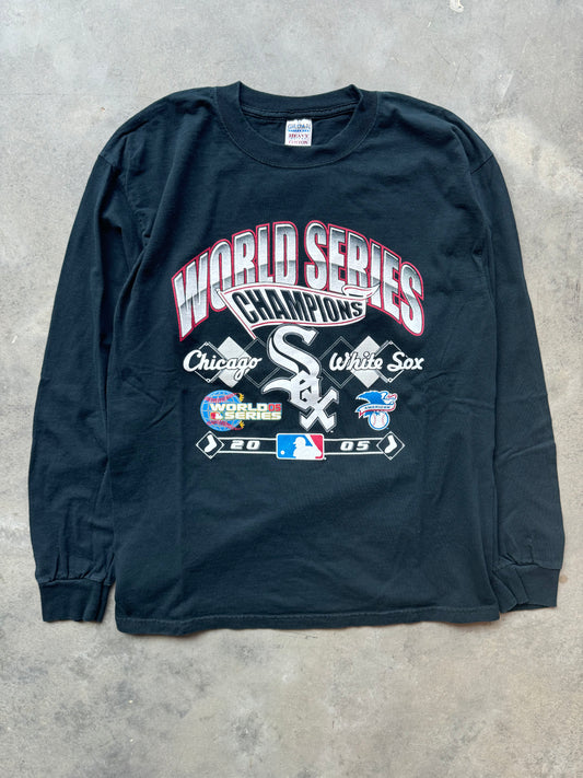 2005 Chicago White Sox Vintage Black World Series Champions MLB Longsleeve Tee (Large)