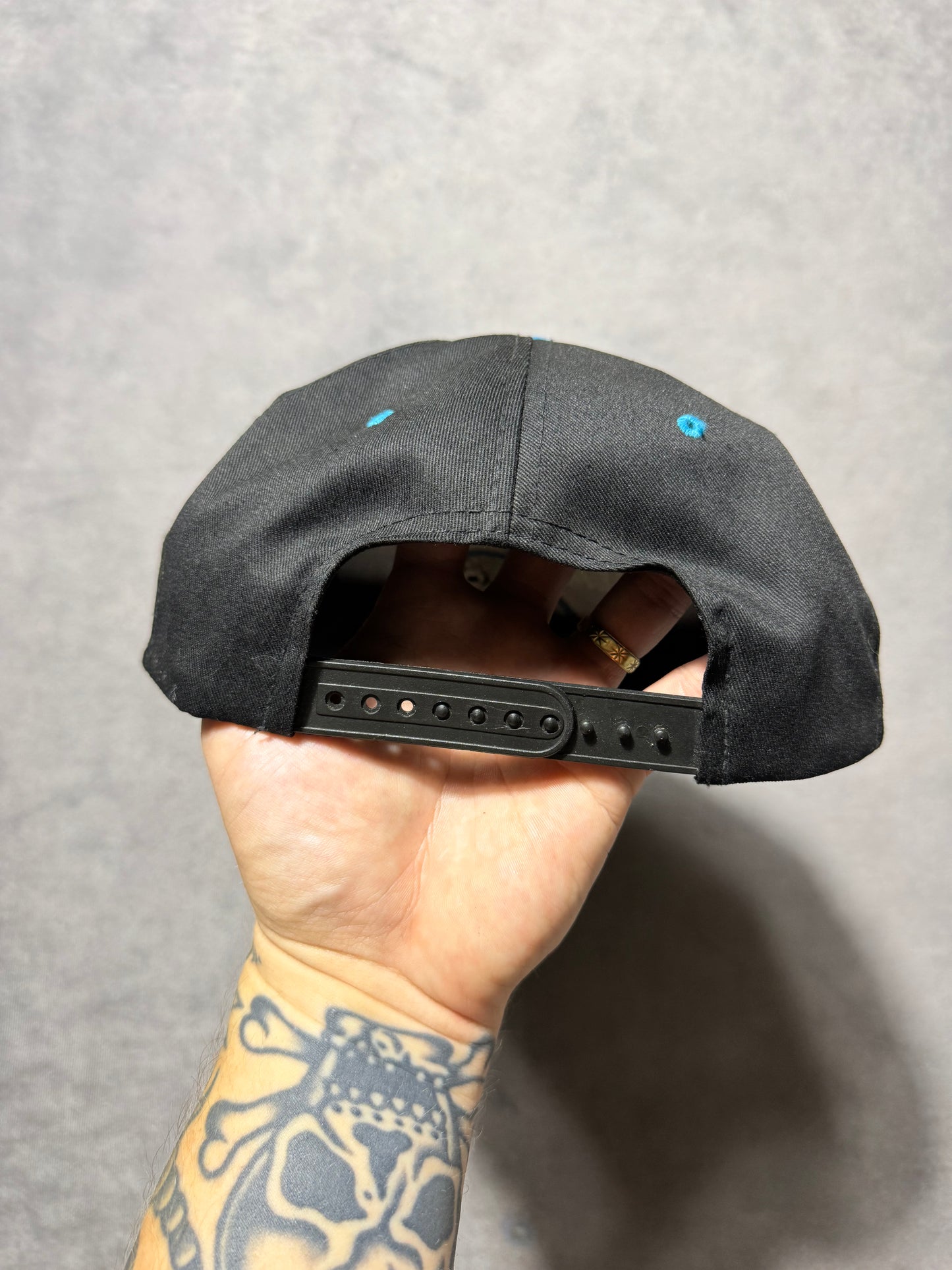 90’s Carolina Panthers Vintage Black Embroidered Spellout NFL Snapback Hat (OSFA)