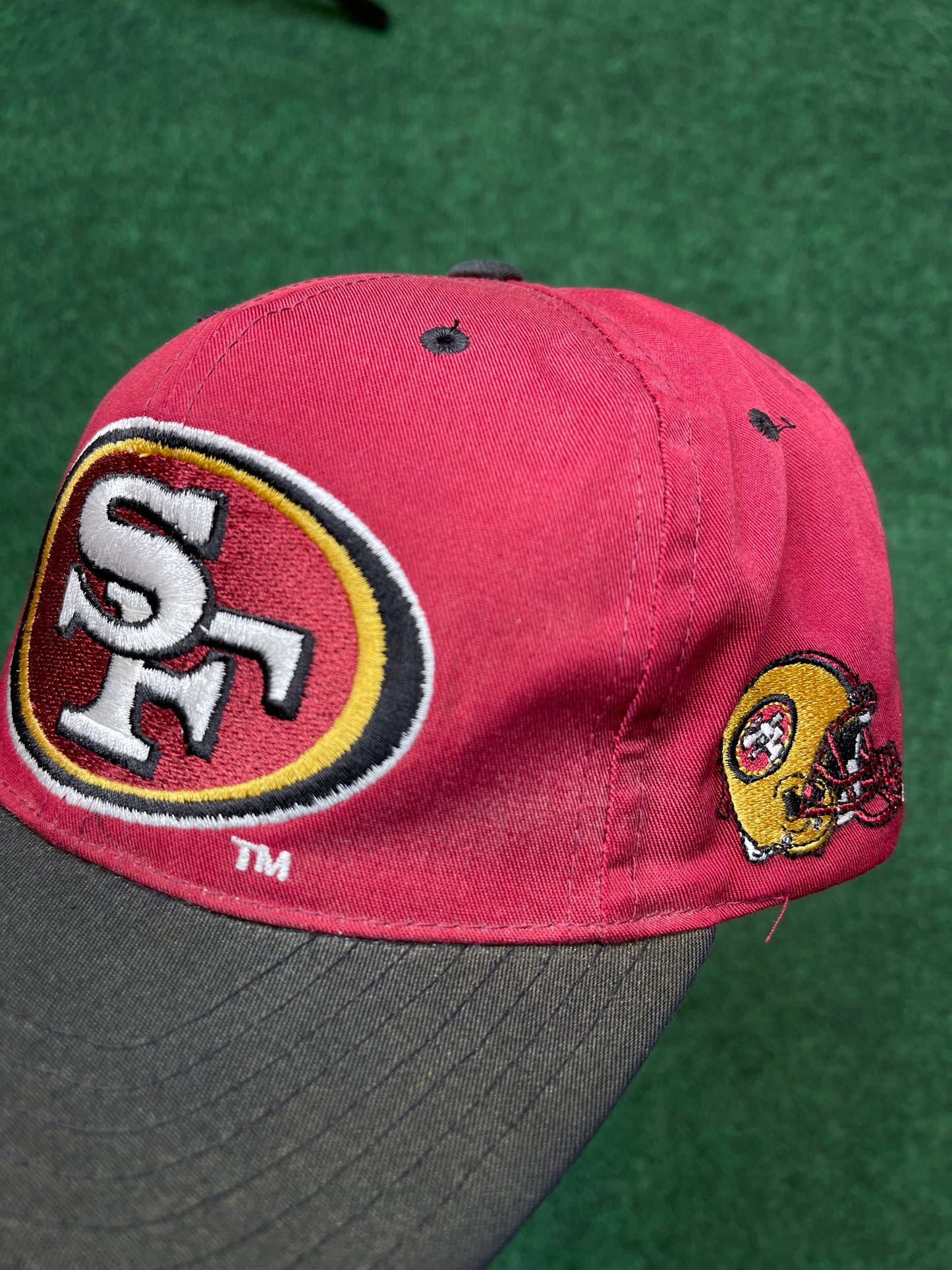 90’s San Francisco 49ers Sun Faded Vintage NFL Snapback Hat (OSFA)