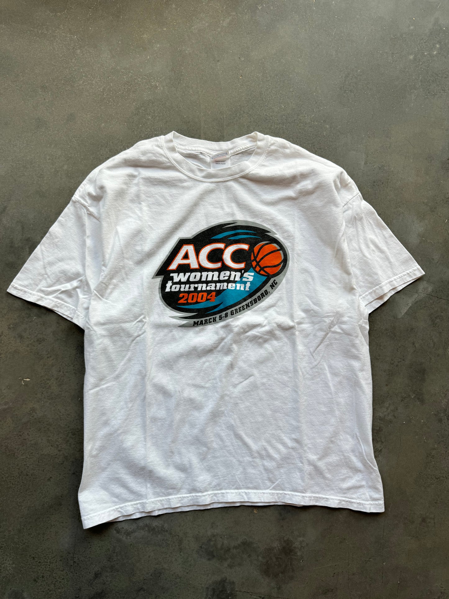 2004 ACC Women’s Tournament Greensboro NC Vintage College Basketball Tee (XL)