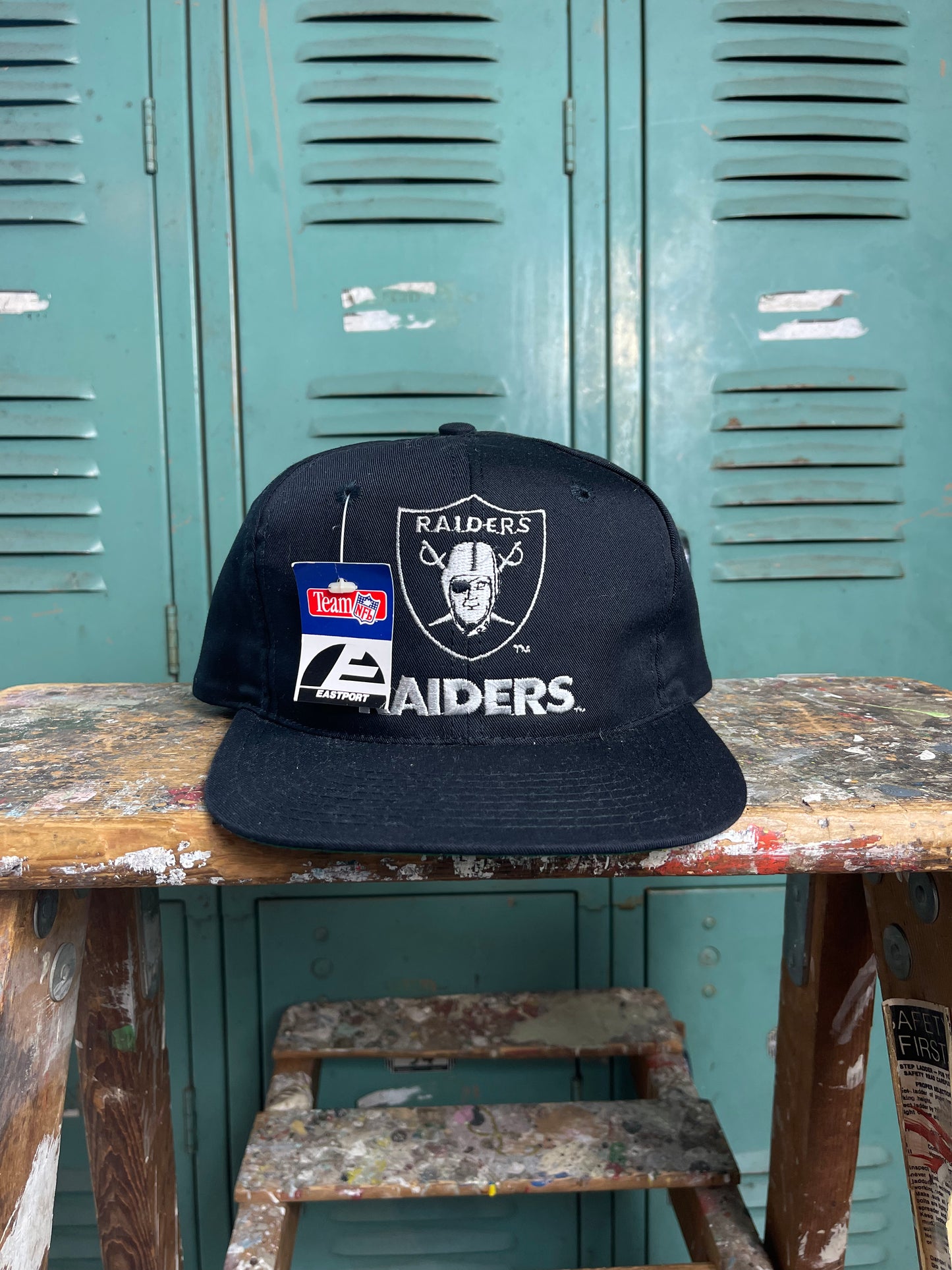 90’s Oakland Raiders Vintage NFL Snapback Hat - Deadstock (OSFA)