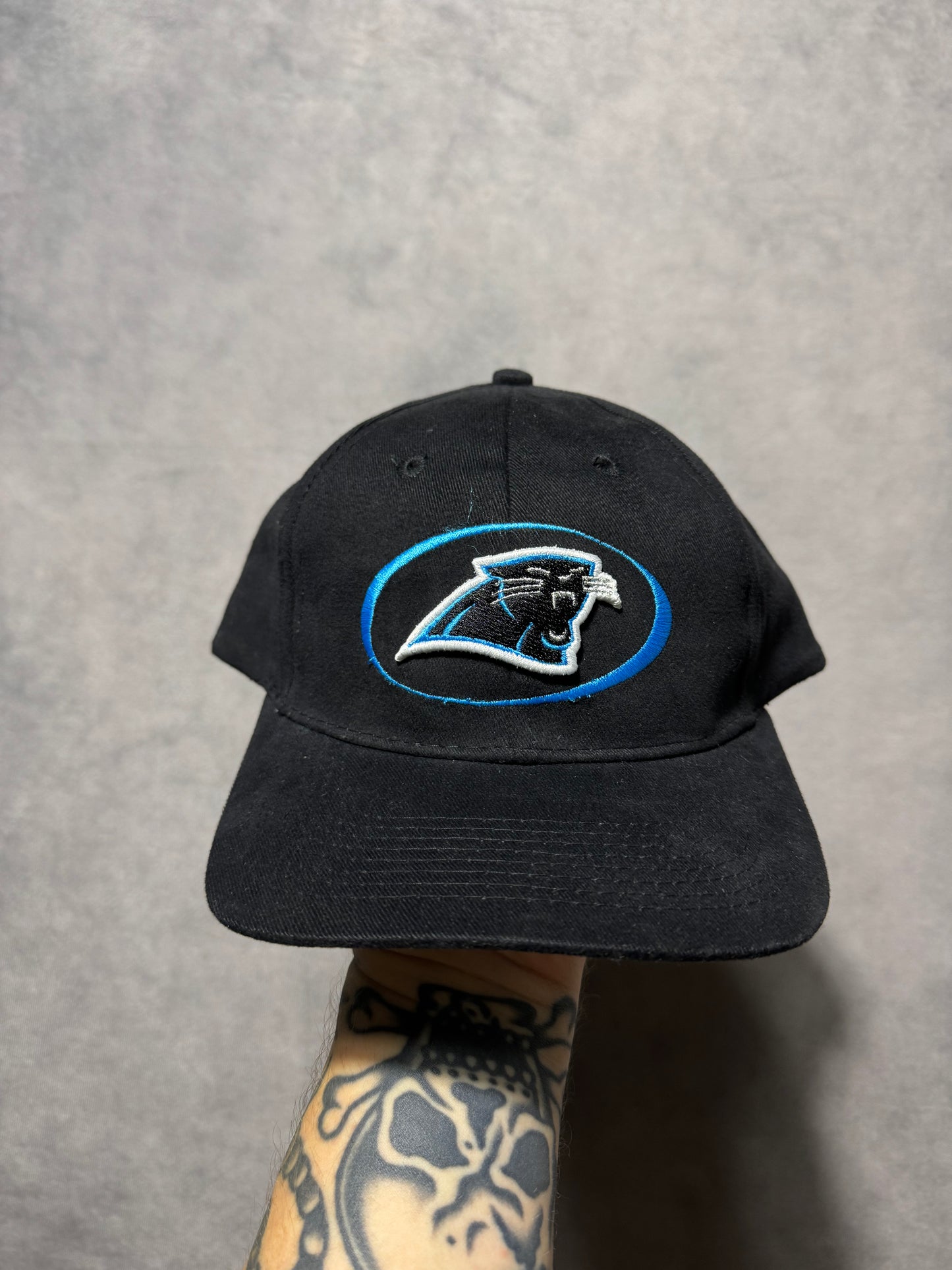 90’s Carolina Panthers Vintage Black Oval Logo NFL Snapback Hat (OSFA)