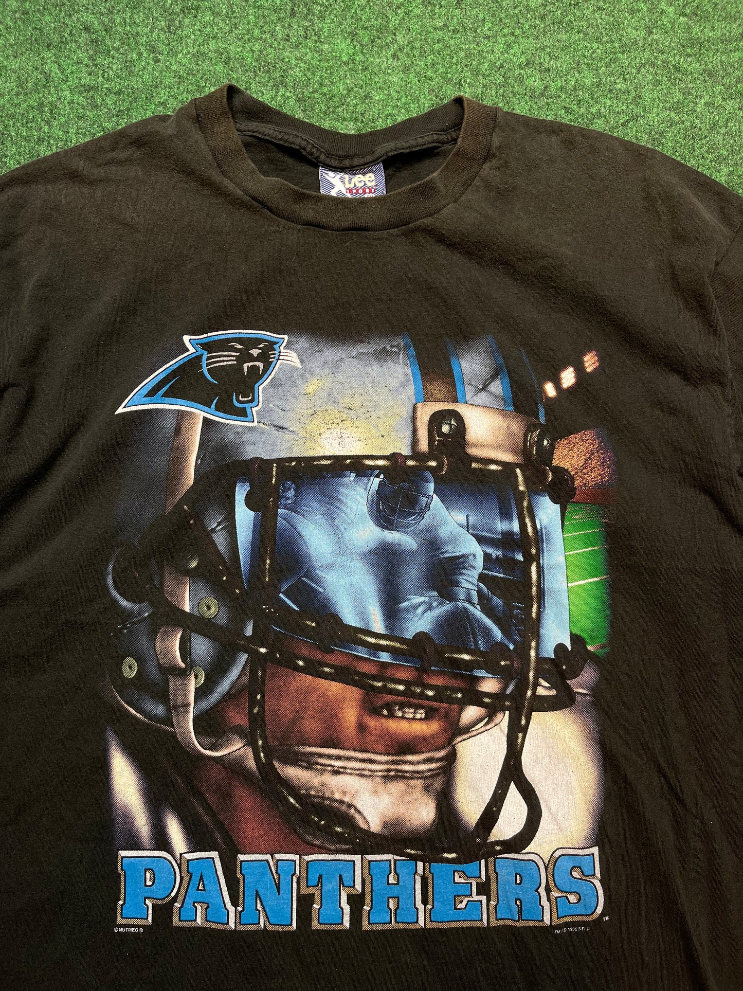 1996 Carolina Panthers Vintage Helmet Reflection NFL Tee (XXL)