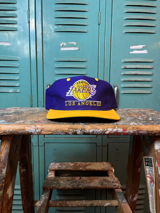 90’s Los Angeles Lakers Vintage NBA Snapback Hat (OSFA)