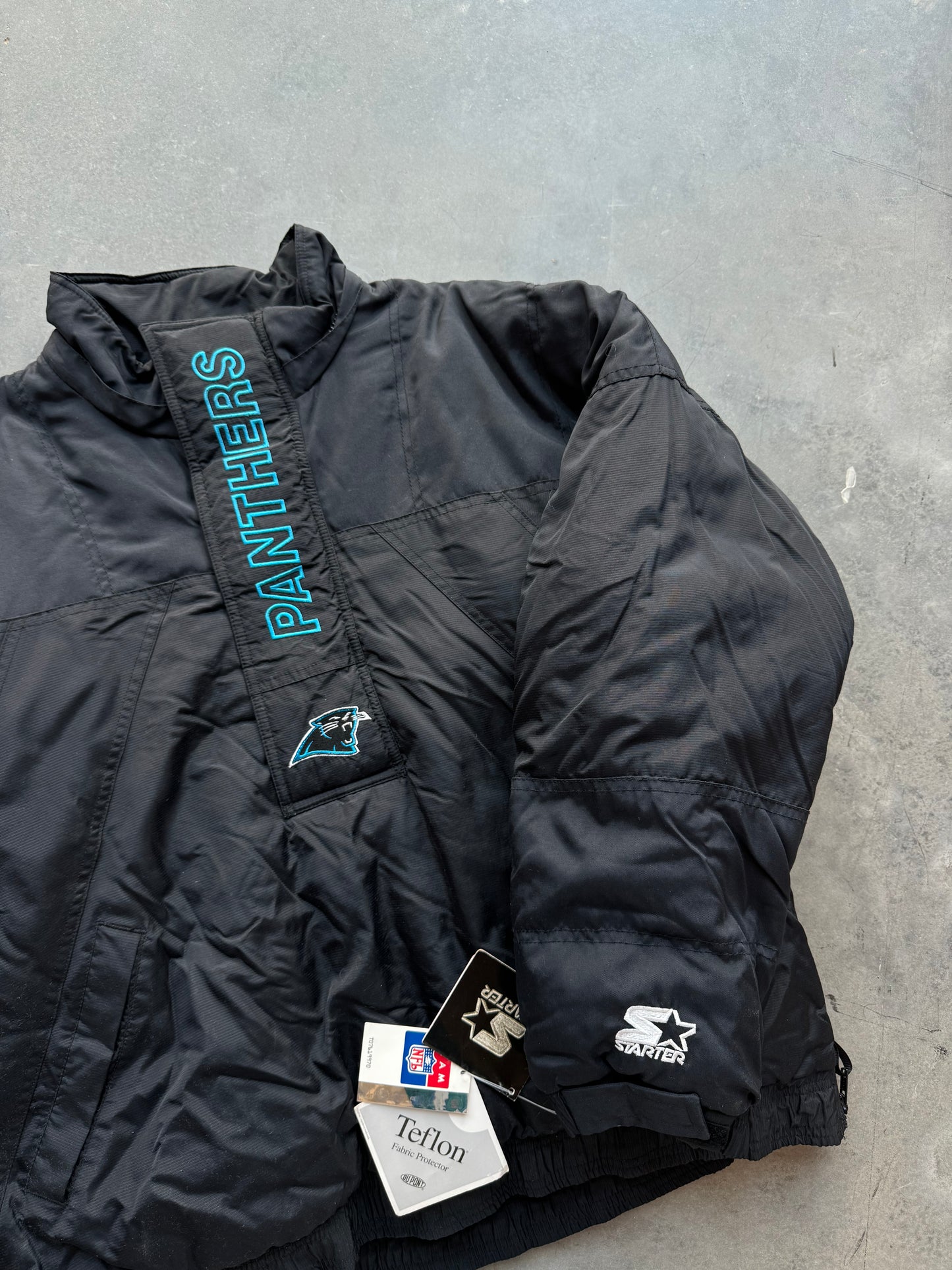 1995 Carolina Panthers Vintage Starter Big Logo Wordmark Half Zip NFL Puffer Jacket - Deadstock (Medium)