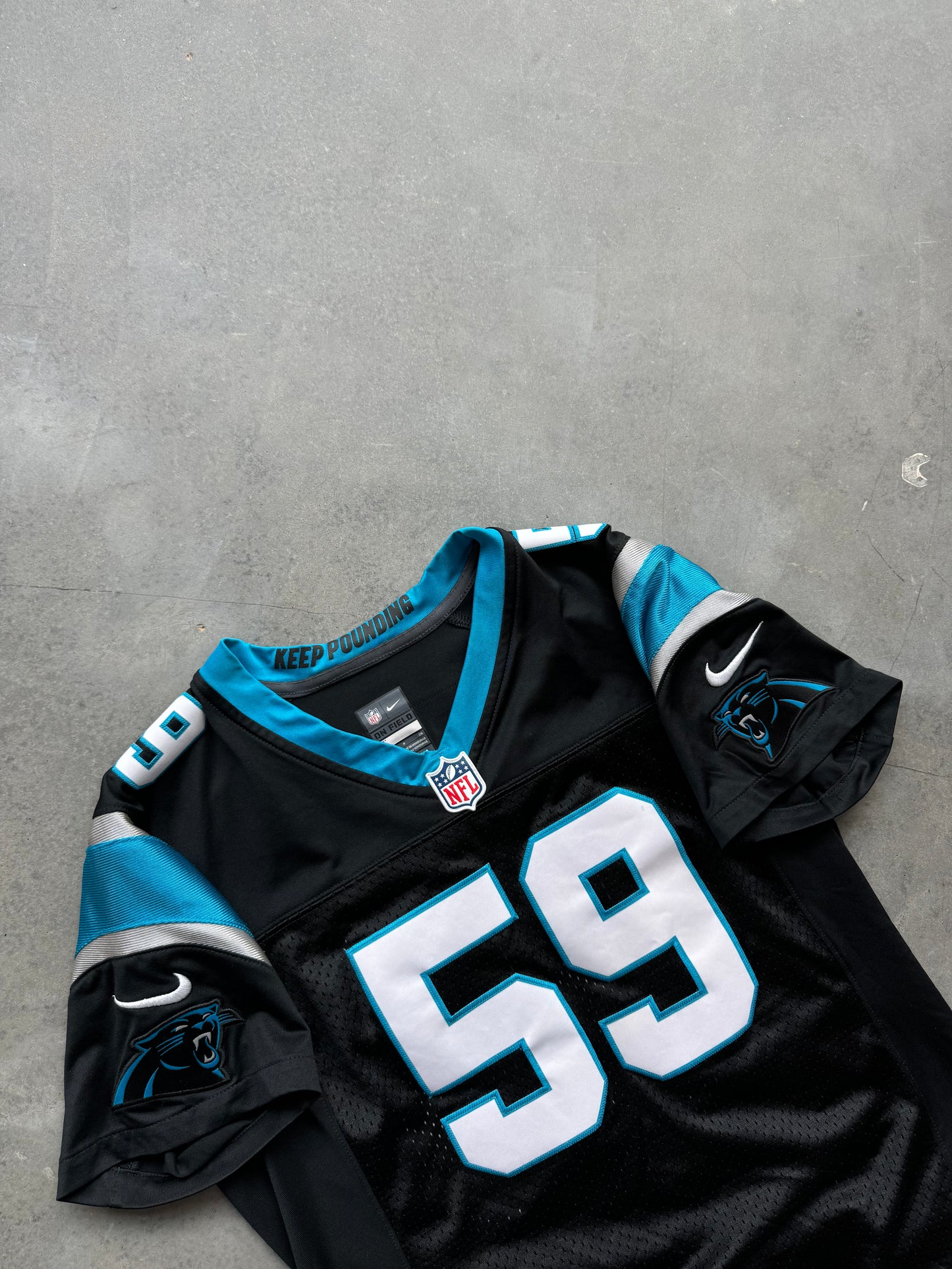 2016 Carolina Panthers Luke Kuechly Black Nike NFL Jersey (Women’s Small)