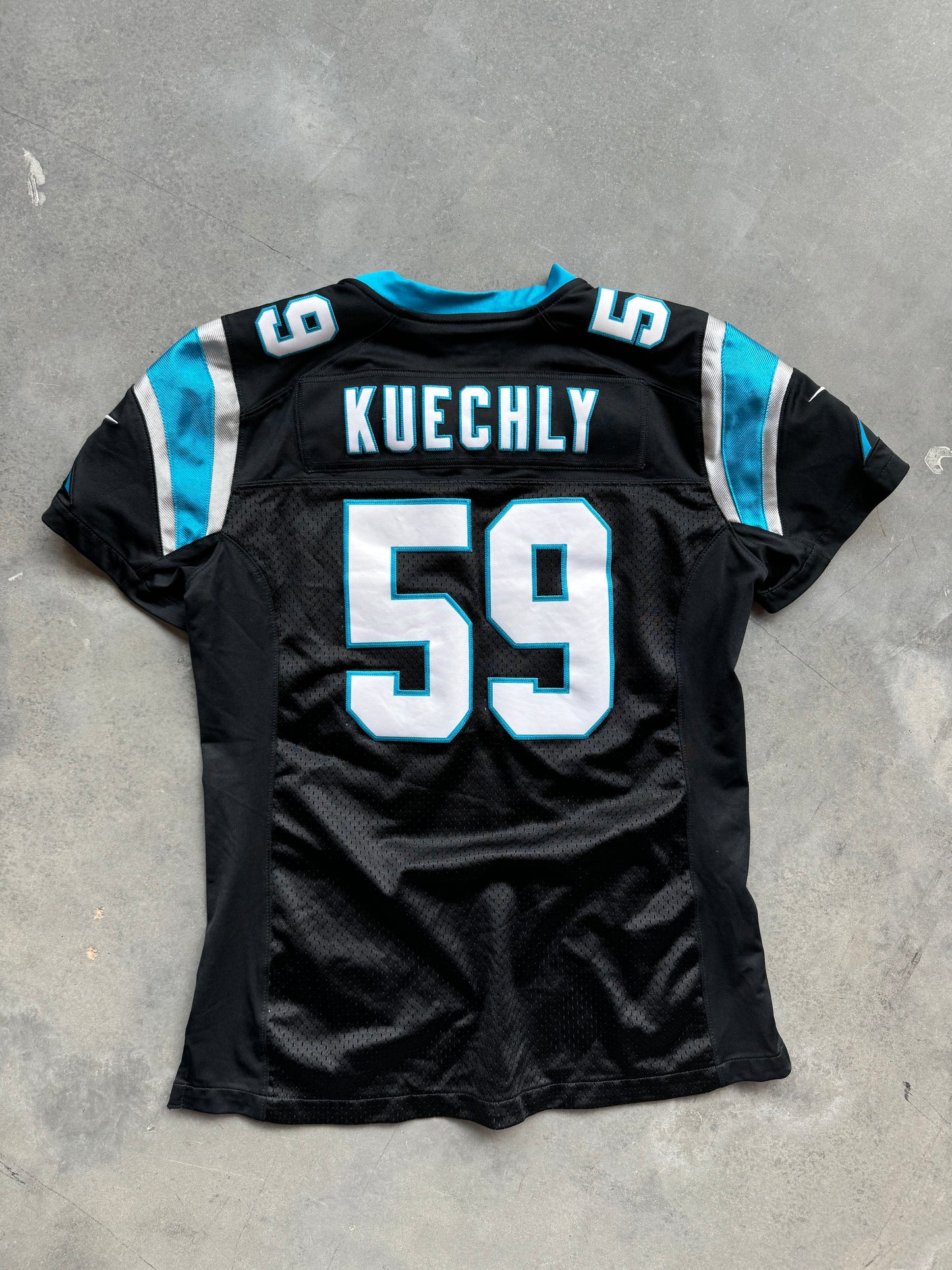 2016 Carolina Panthers Luke Kuechly Black Nike NFL Jersey (Women’s Small)