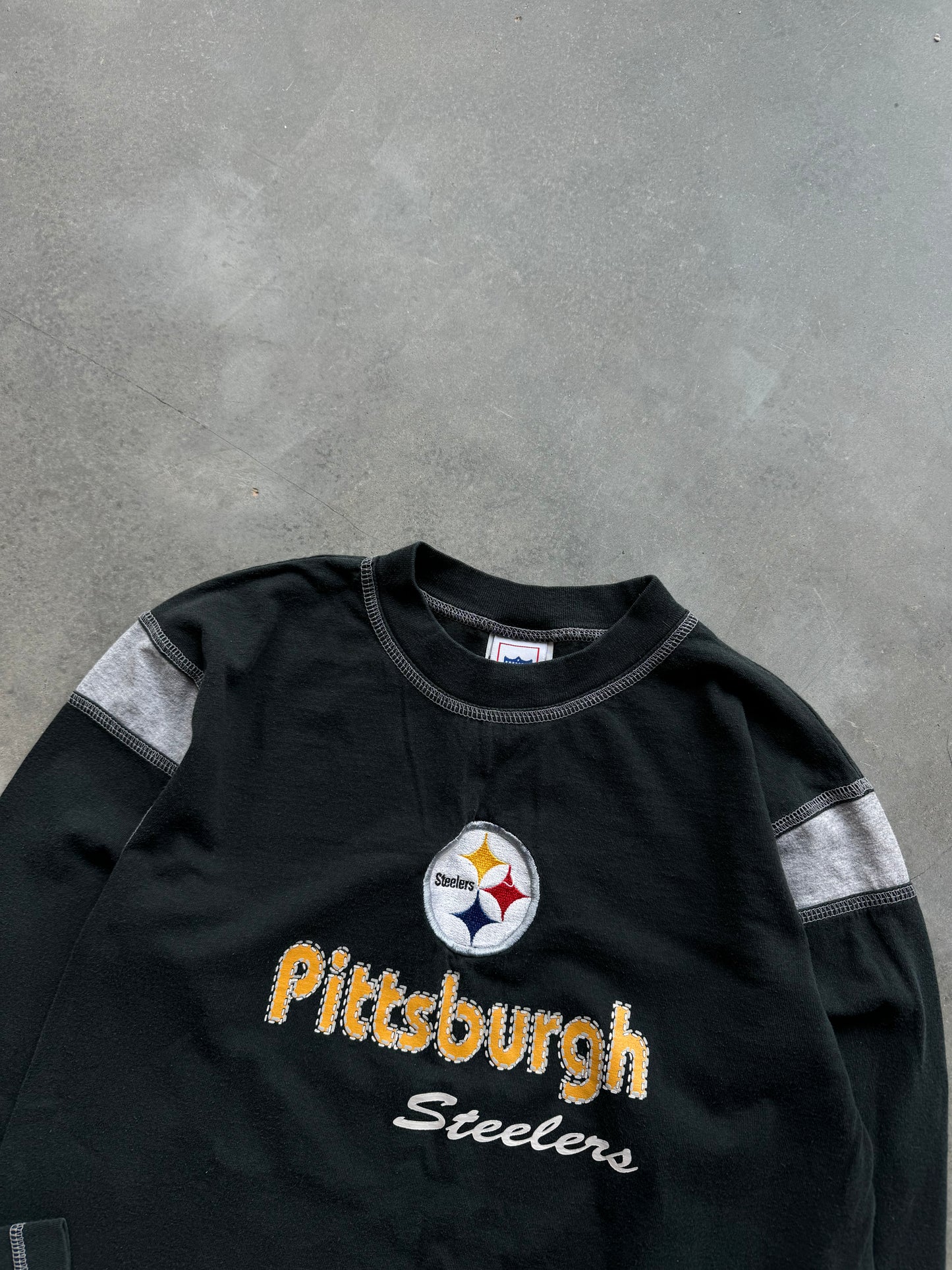 00’s Pittsburgh Steelers Vintage NFL Longsleeve Tee (Youth Large)