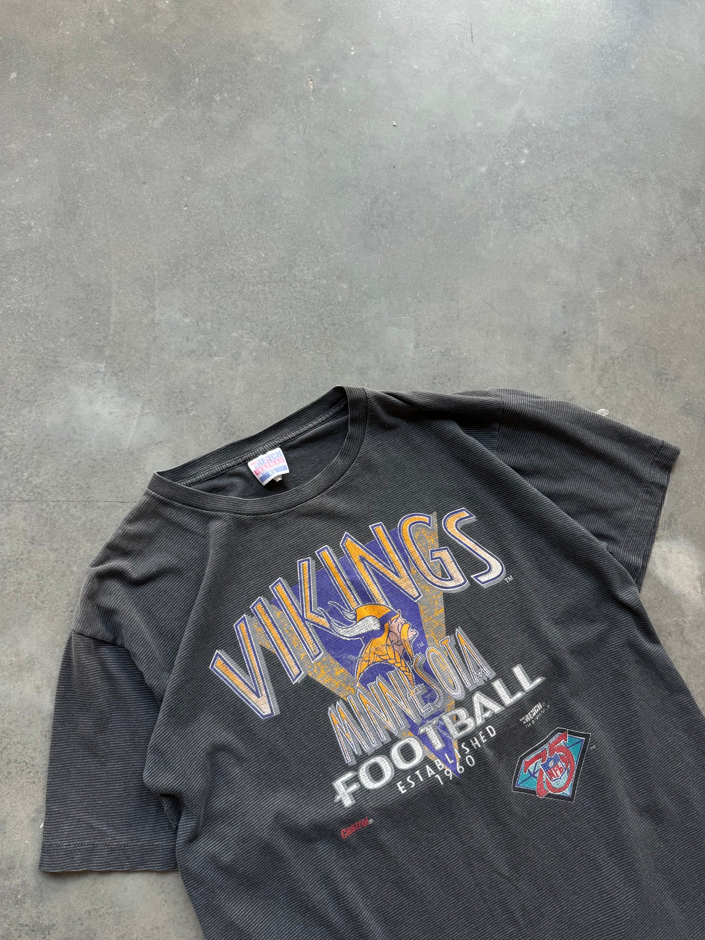 1994 Minnesota Vikings Vintage Striped 75th Anniversary Logo NFL Tee (XL)