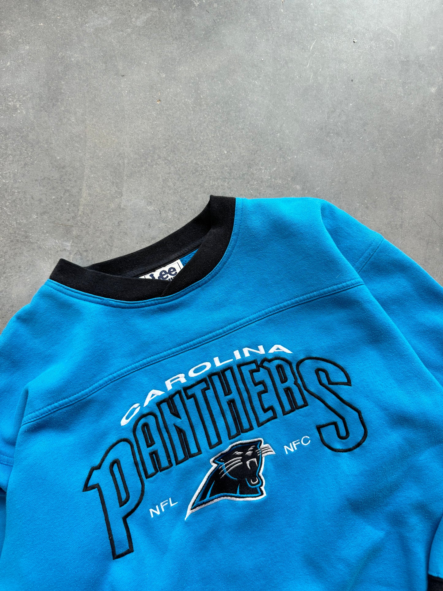 90’s Carolina Panthers Vintage Lee Sport Electric Blue Embroidered NFL Crewneck (Medium)