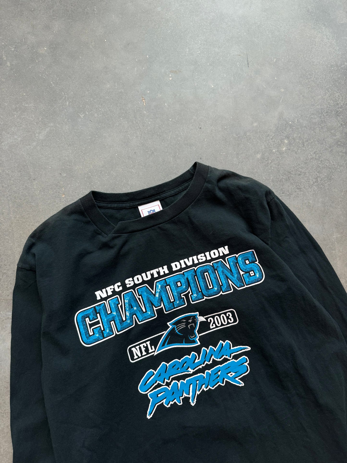 2003 Carolina Panthers NFC South Division Champions Vintage Car Scratch Font NFL Longsleeve Tee (Medium)