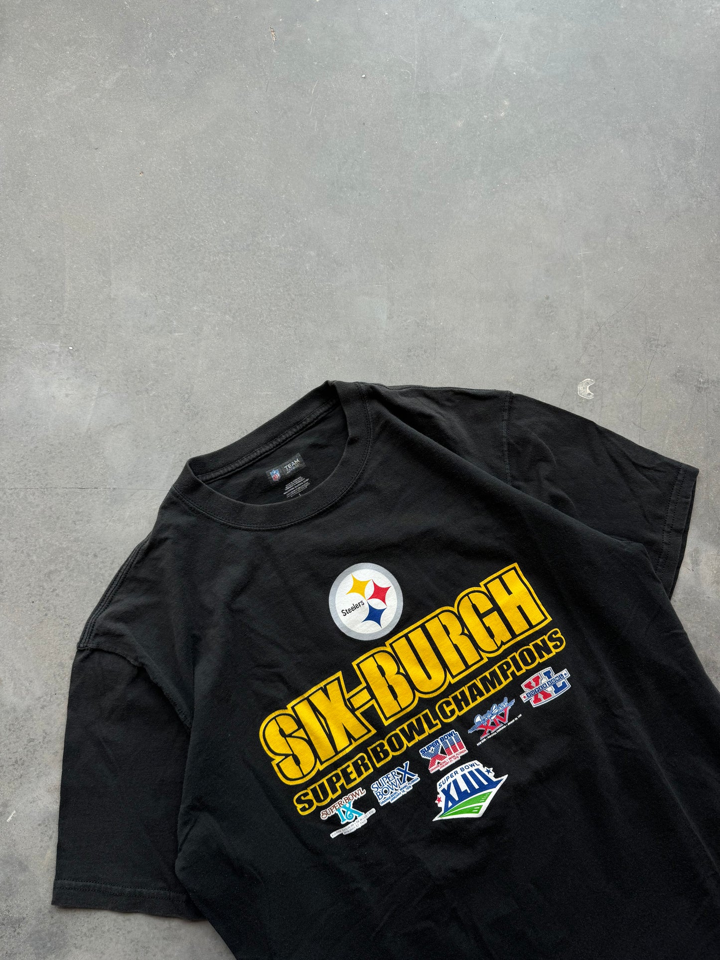 2009 Pittsburgh Steelers Vintage “Six-Burgh” Super Bowl Champions NFL Tee (Large)