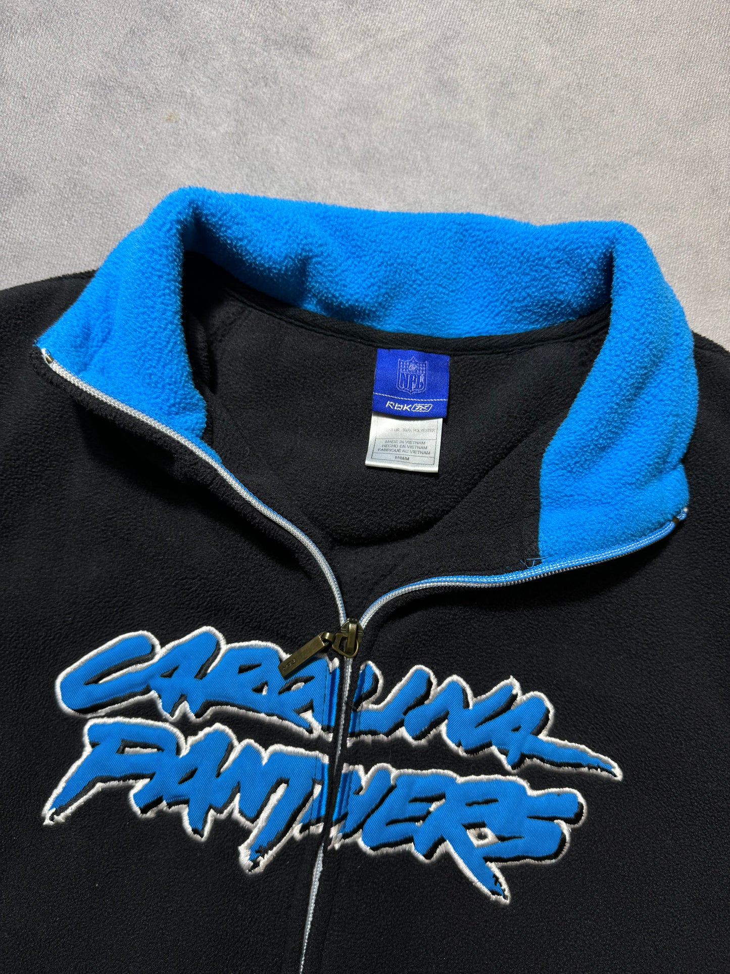 00’s Carolina Panthers Vintage Black Reebok Cat Scratch Font Embroidered Full Zip Fleece Jacket (Women’s Medium)