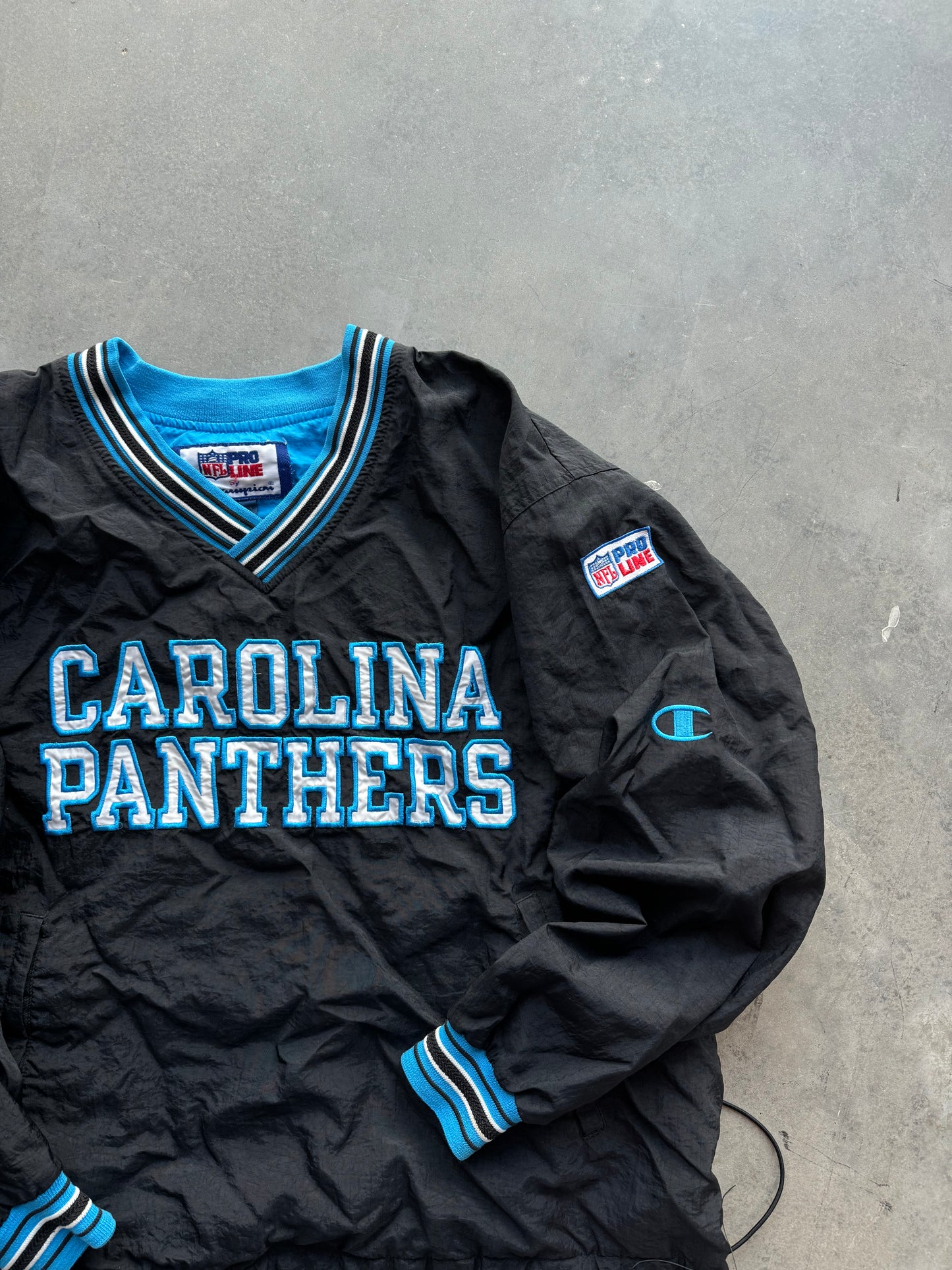 90’s Carolina Panthers Vintage Champion NFL Pro Line Block Letter Spellout Pullover (Large)