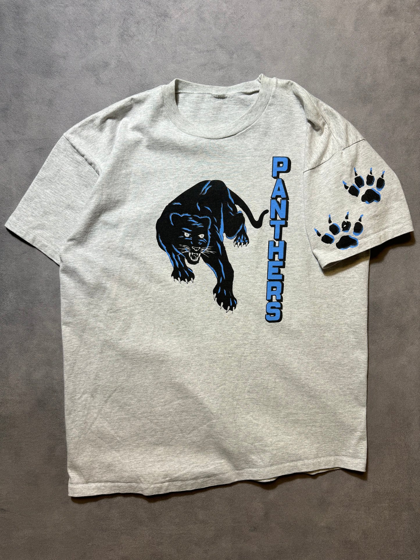 90’s Carolina Panthers Vintage Charlotte Skyline Realistic Cat Illustration Carolina Prowlers Booster Club NFL Tee (XL)