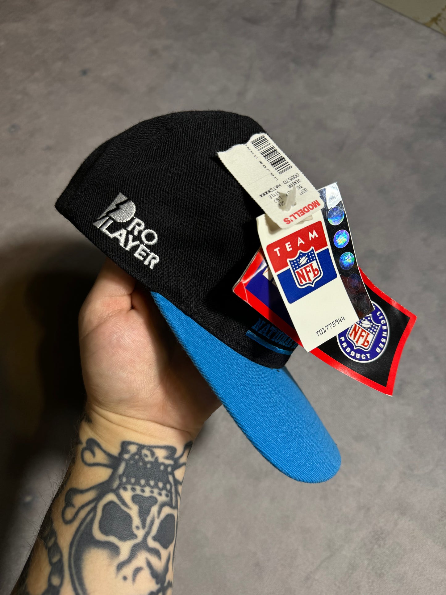 90’s Carolina Panthers Vintage Pro Player Multi Logo Cat Scratch Font Silver Metallic Stitching NFL Snapbacj Hat - Deadstock (OSFA)