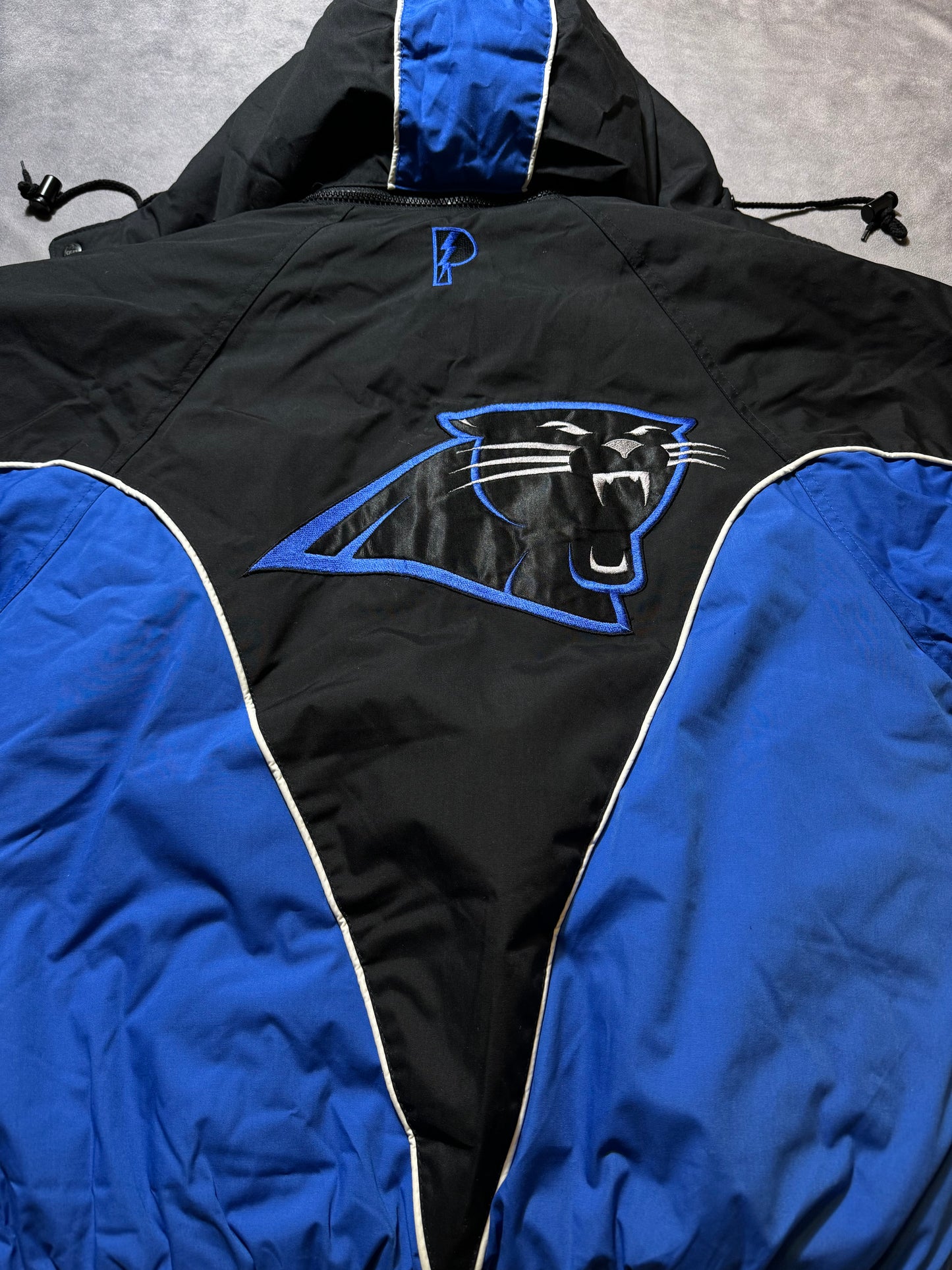 1994 Carolina Panthers Vintage Pro Player Big Claw Logo 75th Season Diamond Patch Printed Liner NFL Puffer Jacket (Small)