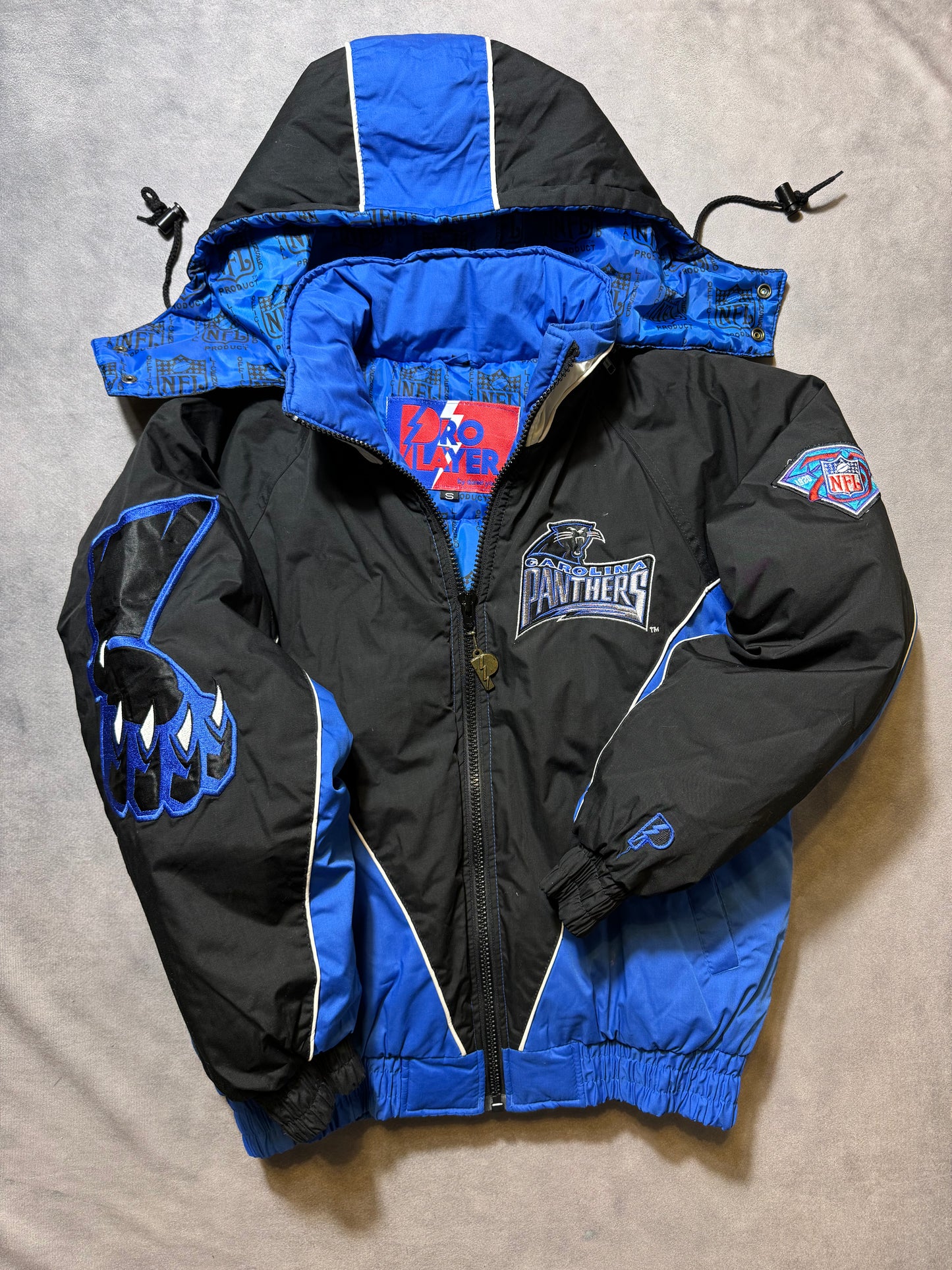 1994 Carolina Panthers Vintage Pro Player Big Claw Logo 75th Season Diamond Patch Printed Liner NFL Puffer Jacket (Small)