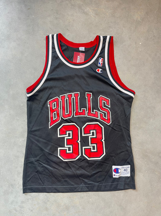 90’s Chicago Bulls Scottie Pippen Vintage Champion NBA Jersey (40/Medium)