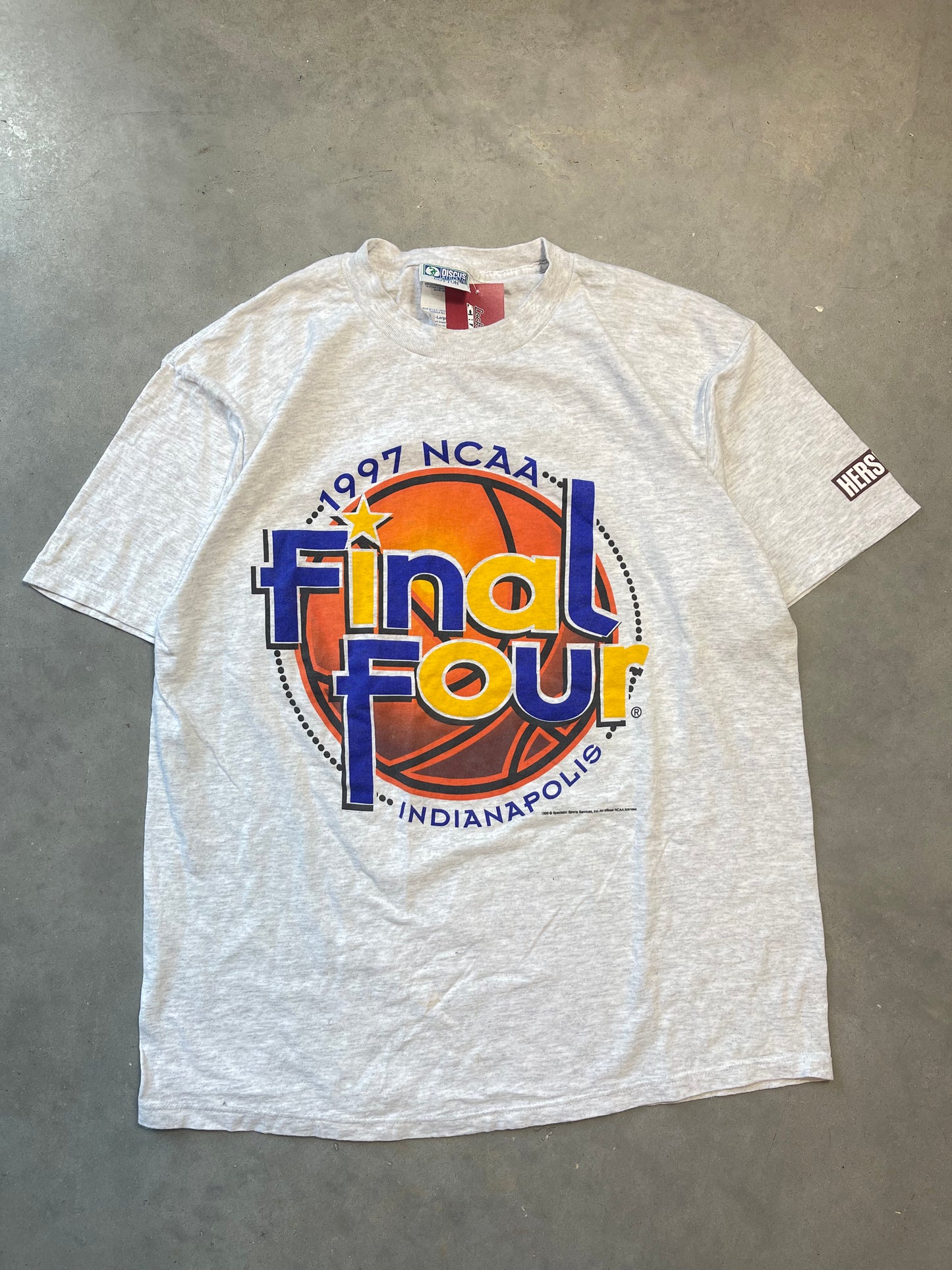 1997 Final Four Indianapolis Vintage College Basketball Big Logo Tee (XL)