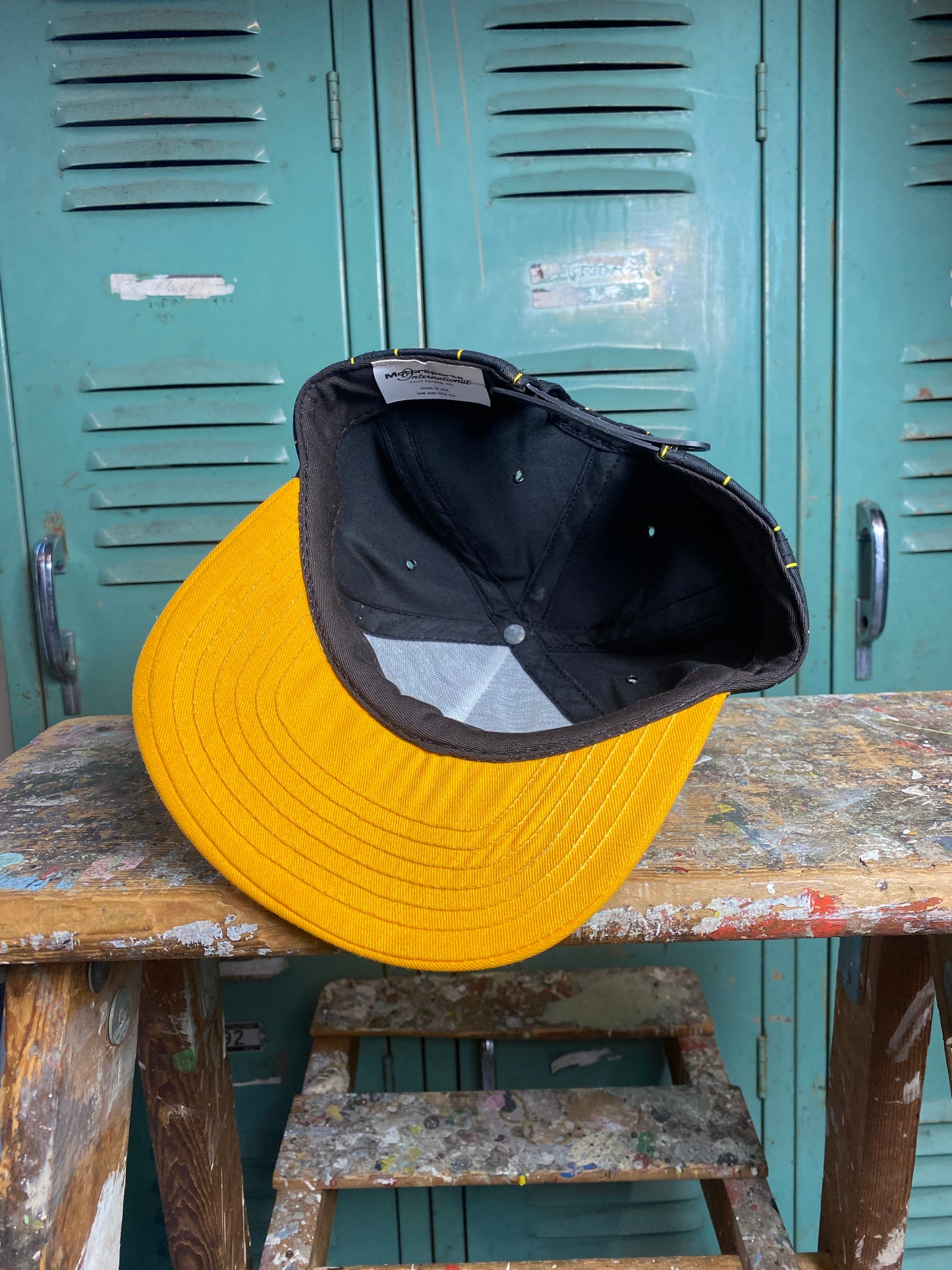 90’s Rusty Wallace Yellow Pinstripe Snapback Hat (OSFA)