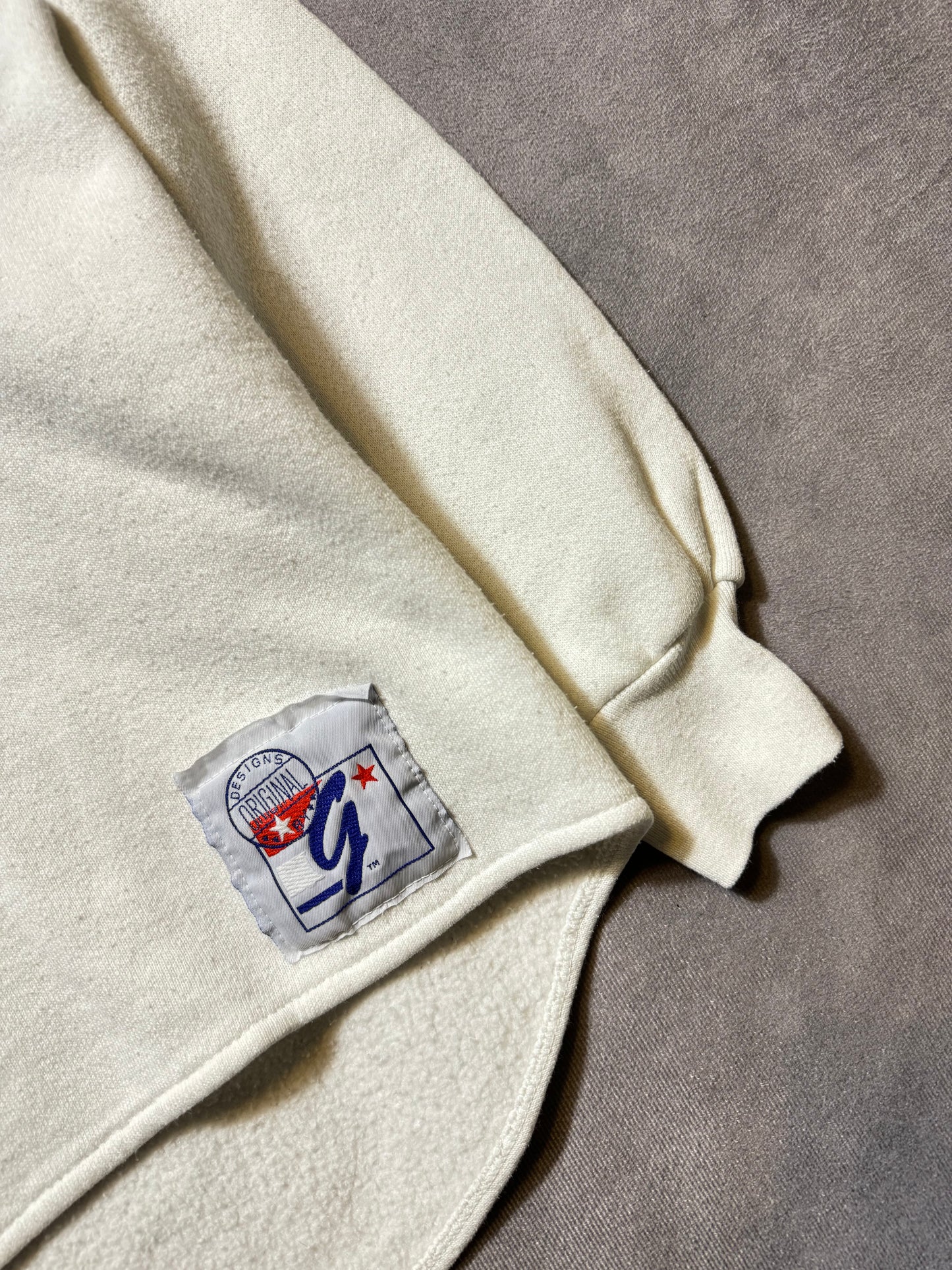 80’s UNC Charlotte 49ers Vintage White Henley Button Up Style Fleece Pullover Crewneck (Medium)