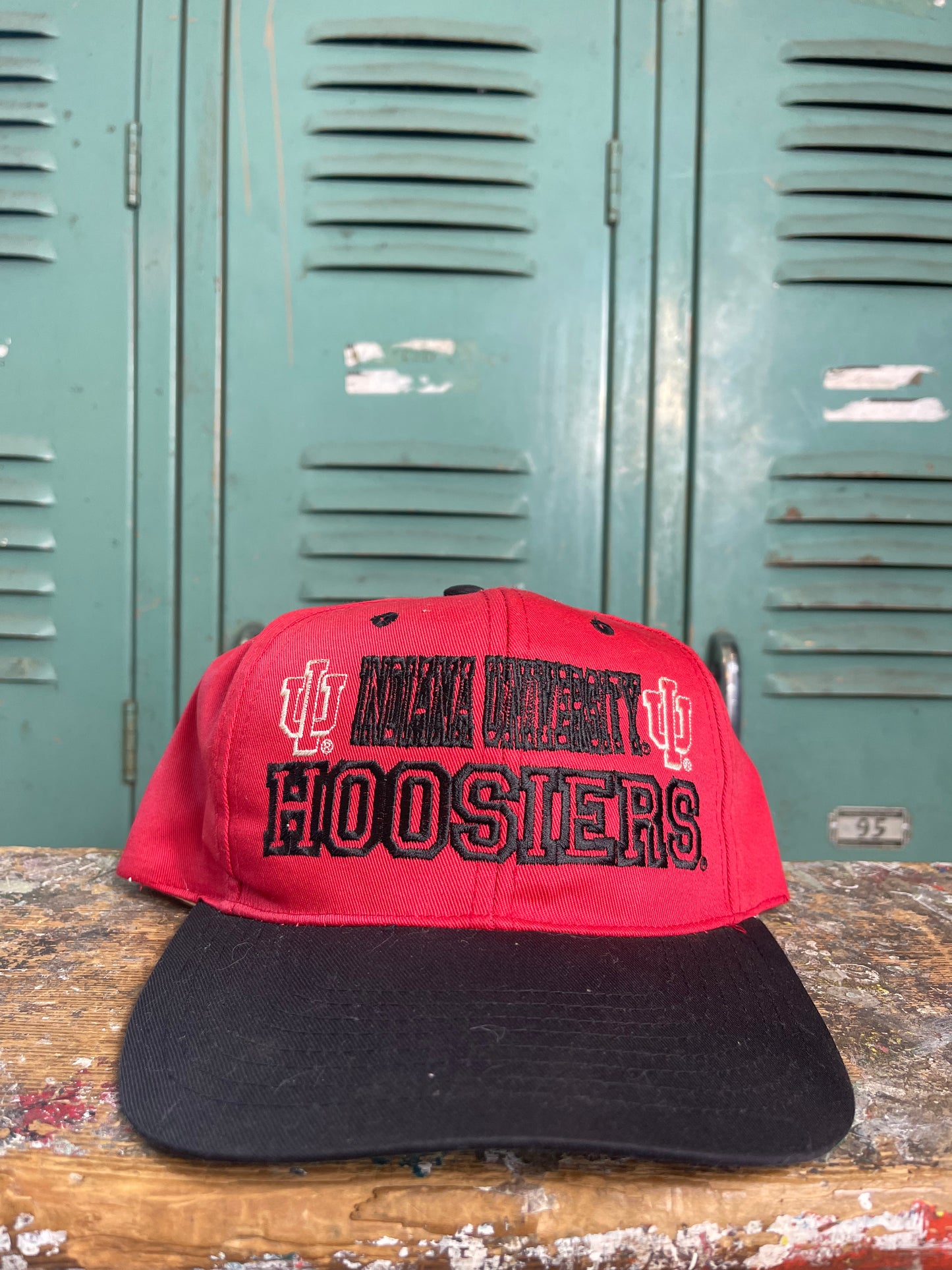 90’s Indiana Hoosiers Vintage Red College Spellout Snapback Hat (OSFA)