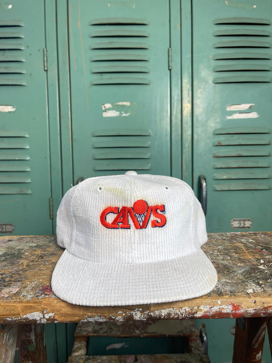 90’s Cleveland Cavaliers Vintage White Corduroy NBA Snapback Hat - Deadstock (OSFA)