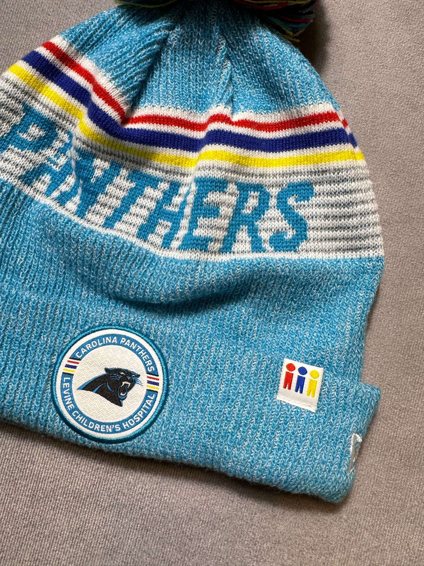 Carolina Panthers x Greg Olsen x Levine’s Children Hospital x New Era NFL Sideline Beanie (OSFA)