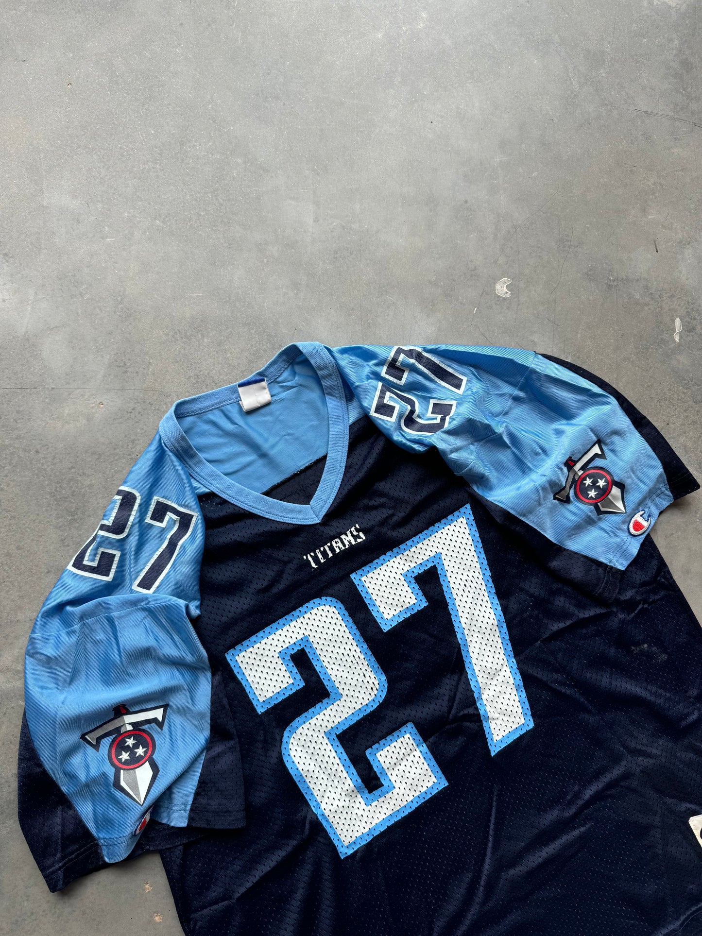 90’s Tennessee Titans Eddie George Vintage Champion NFL Jersey (XL)