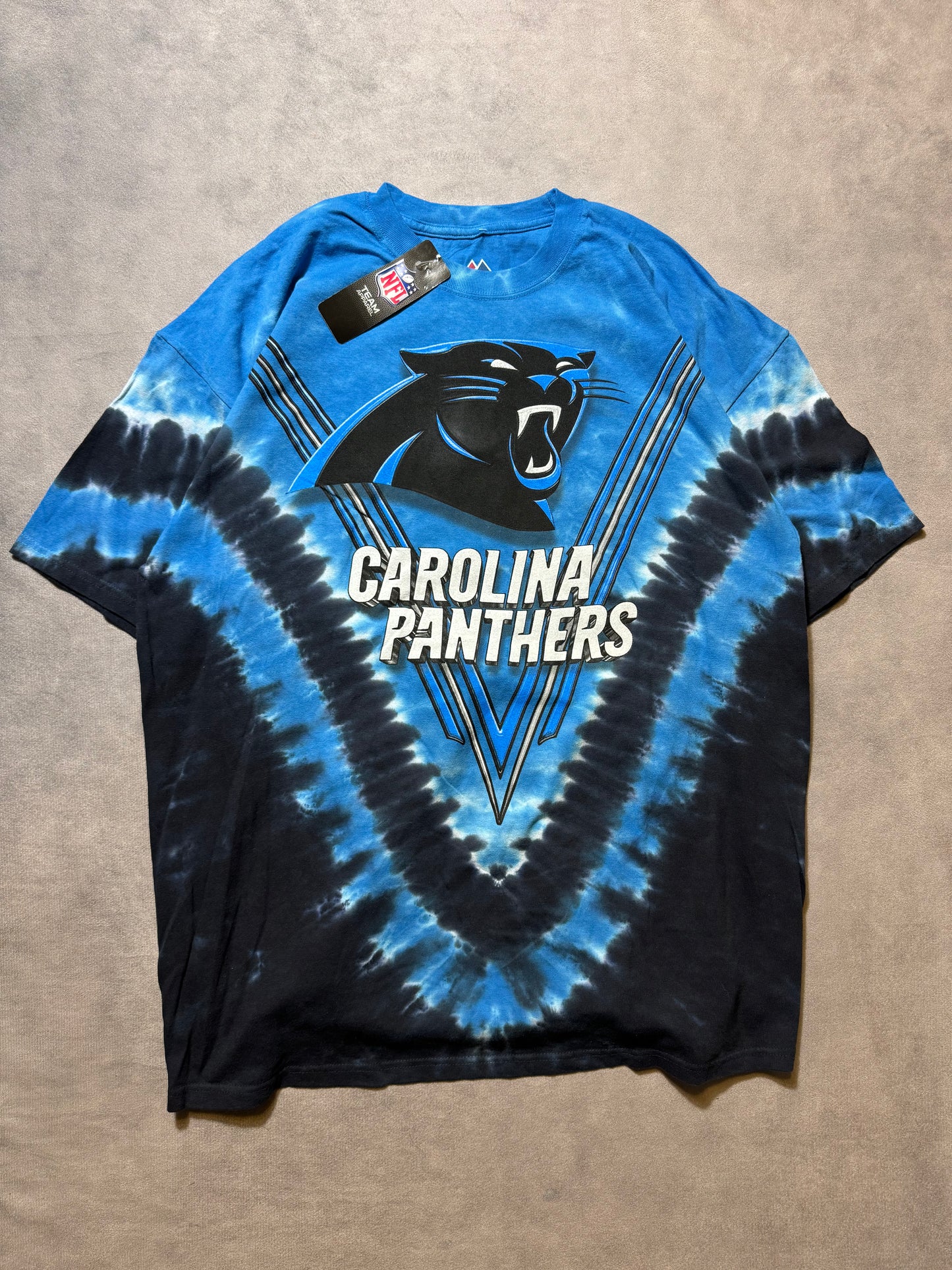 2010’s Carolina Panthers Majestic Brand Tie Dye Big Logo NFL Tee - Deadstock (XXL)