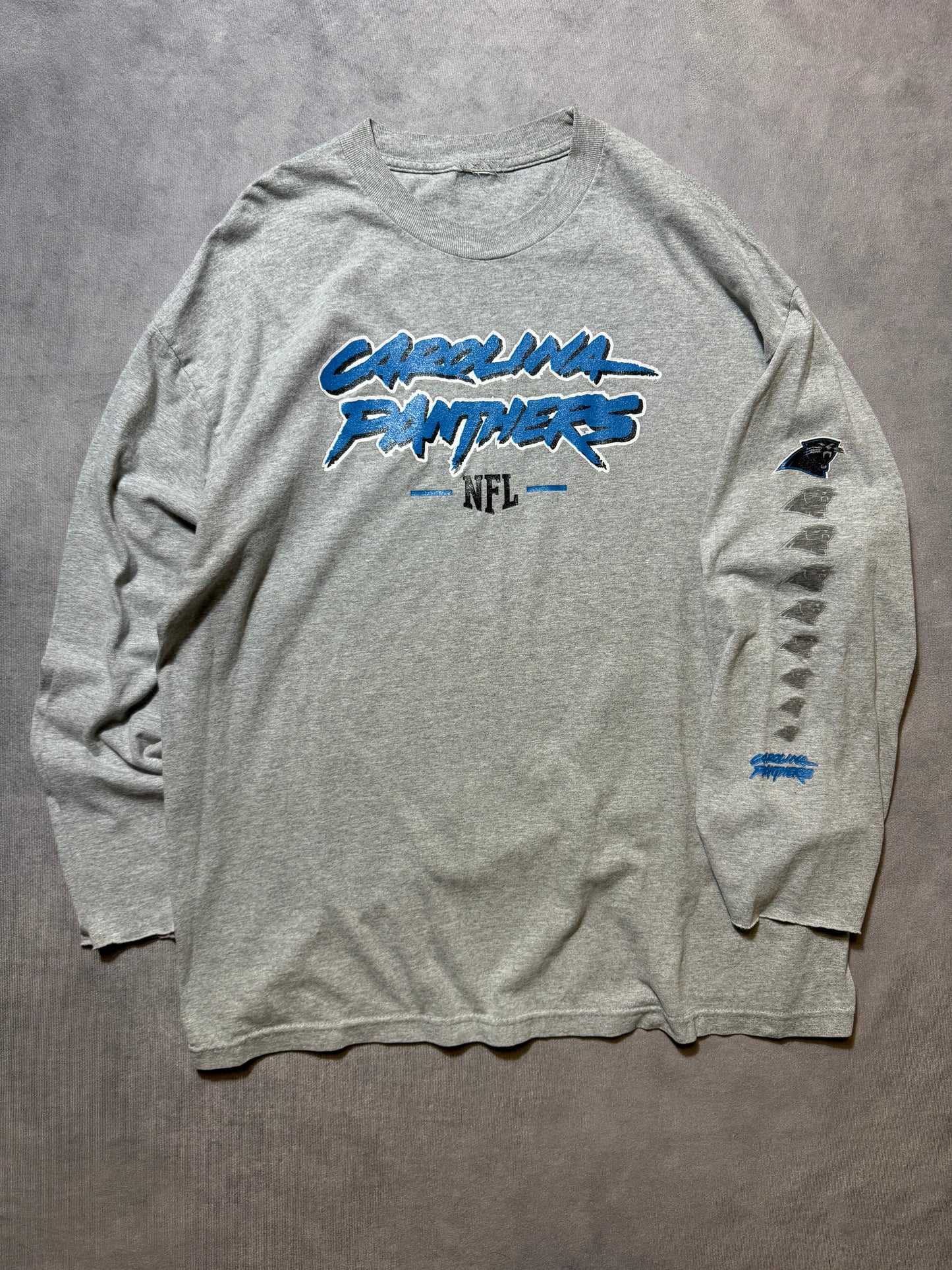 00’s Carolina Panthers Vintage Grey Cat Scratch Font Repeat Logo NFL Longsleeve Tee (XL)