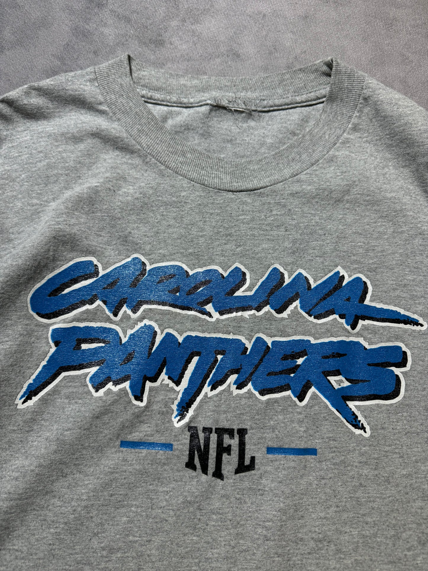 00’s Carolina Panthers Vintage Grey Cat Scratch Font Repeat Logo NFL Longsleeve Tee (XL)
