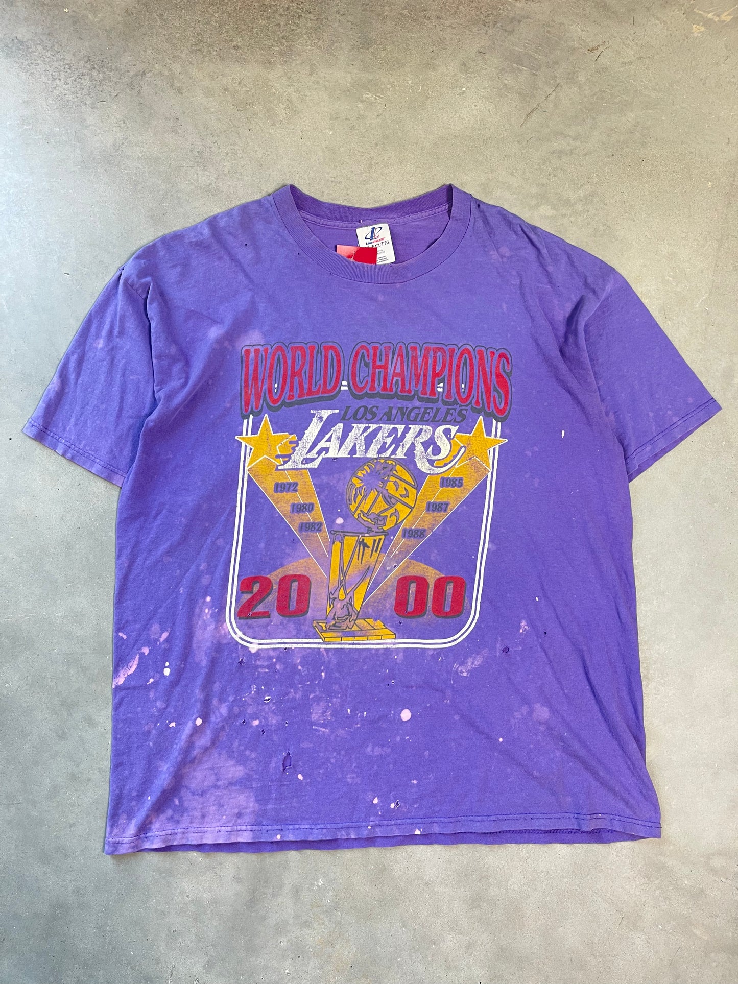 2000 Los Angeles Lakers Vintage NBA Finals Champions Tee (XXL)