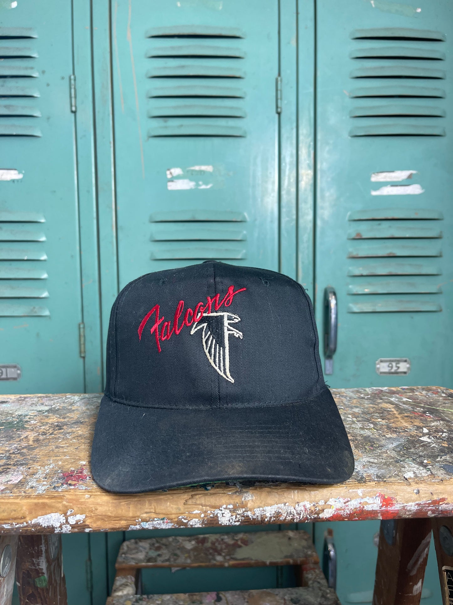 90’s Atlanta Falcons Vintage Black NFL Snapback Hat (OSFA)